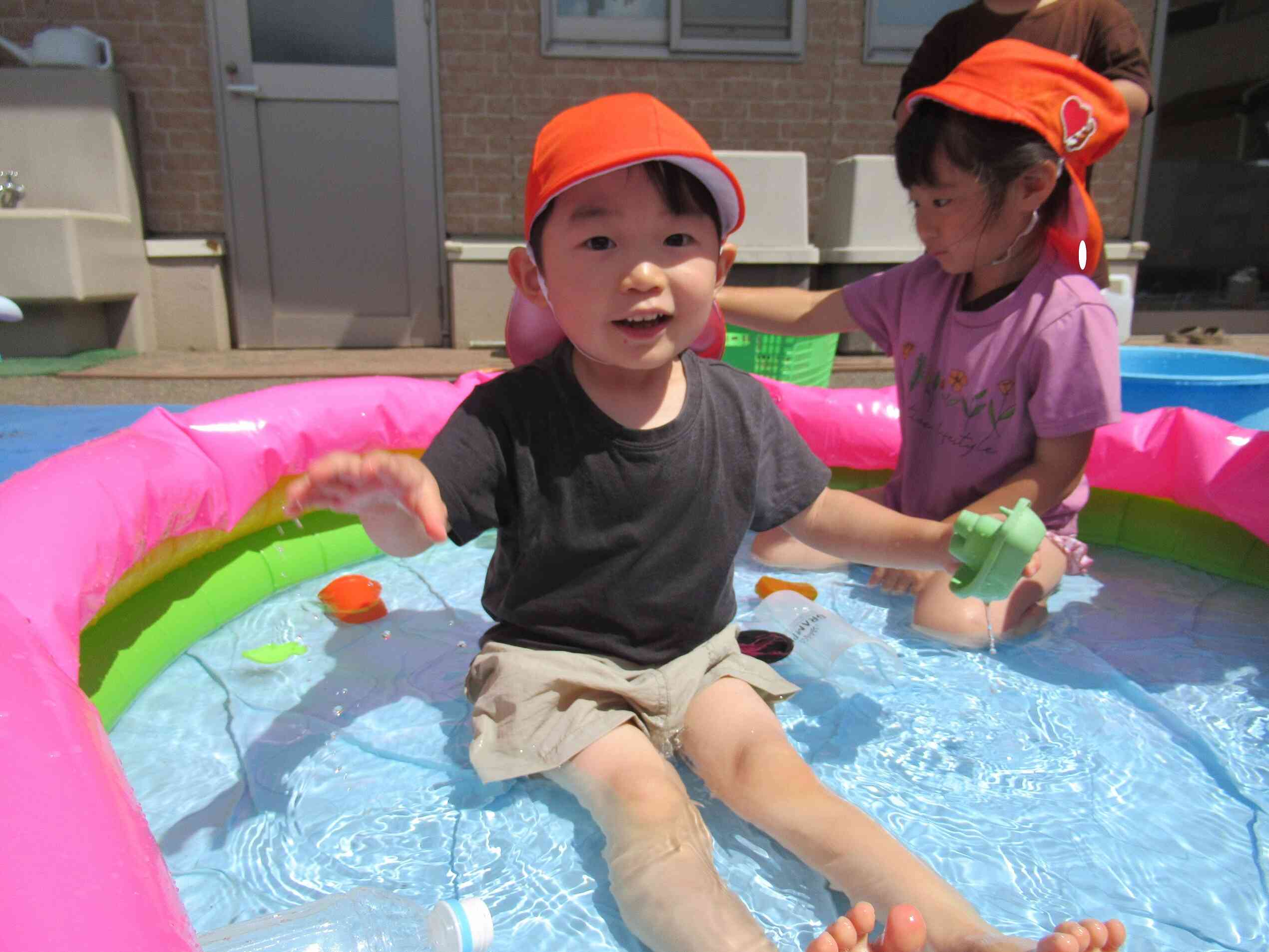 夏の思い出 水遊び楽しかったね(りす組3歳児)