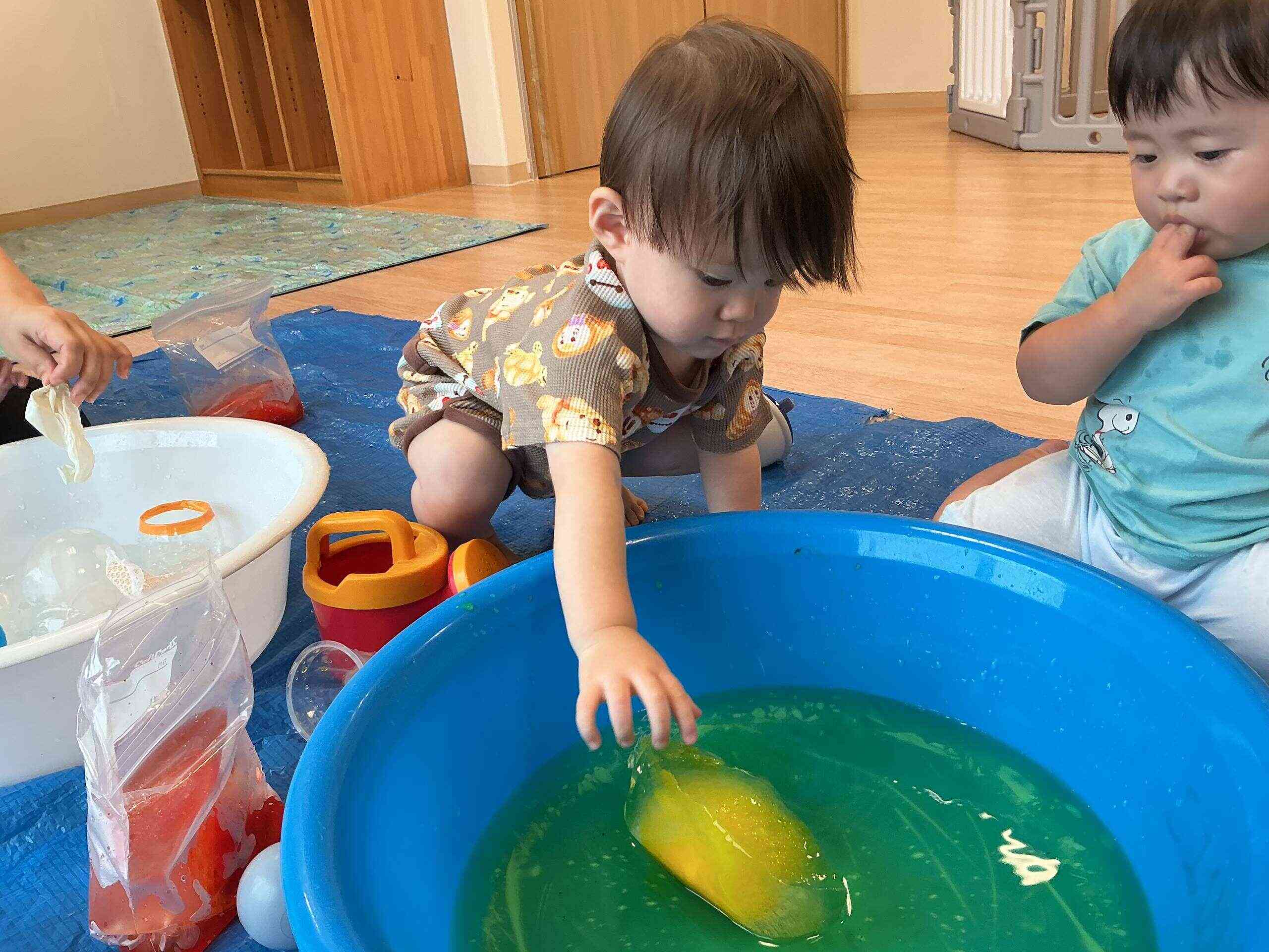 氷にも触ってみたよ！