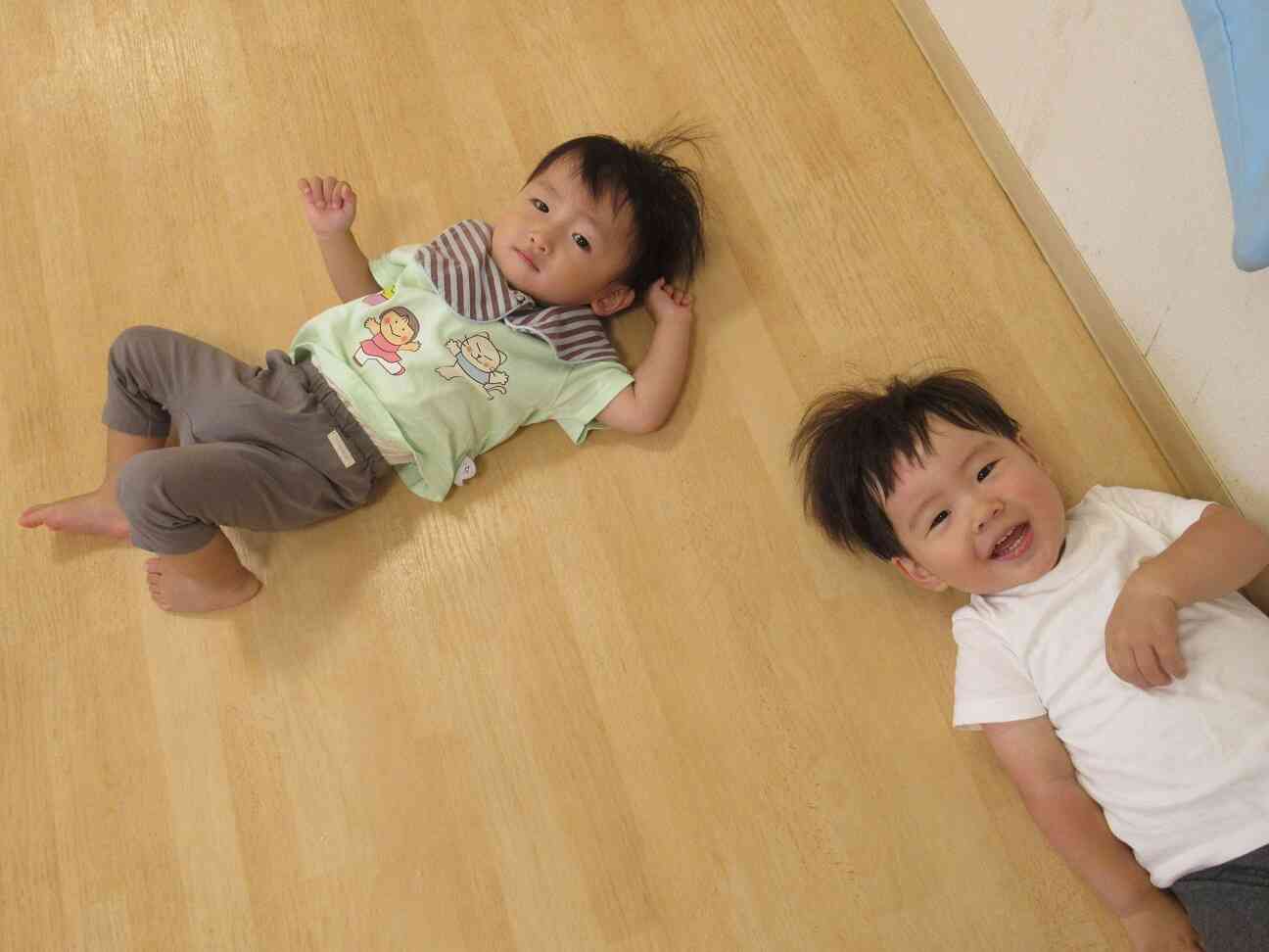 お部屋でも元気いっぱい～あひるぐみ1歳児