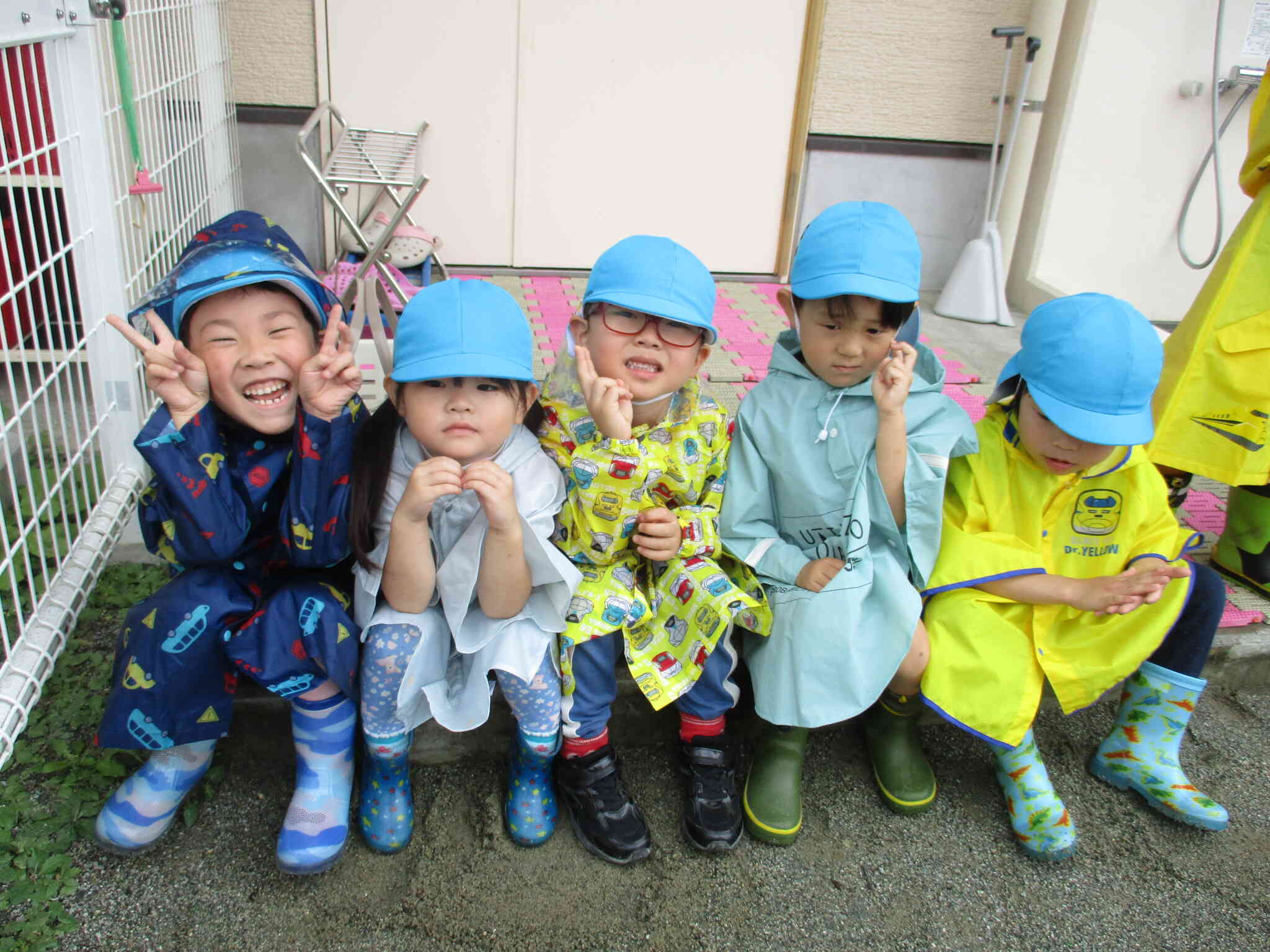 雨の日の探索～4歳児ぱんだ組～｜ニチイキッズ山形まえた保育園
