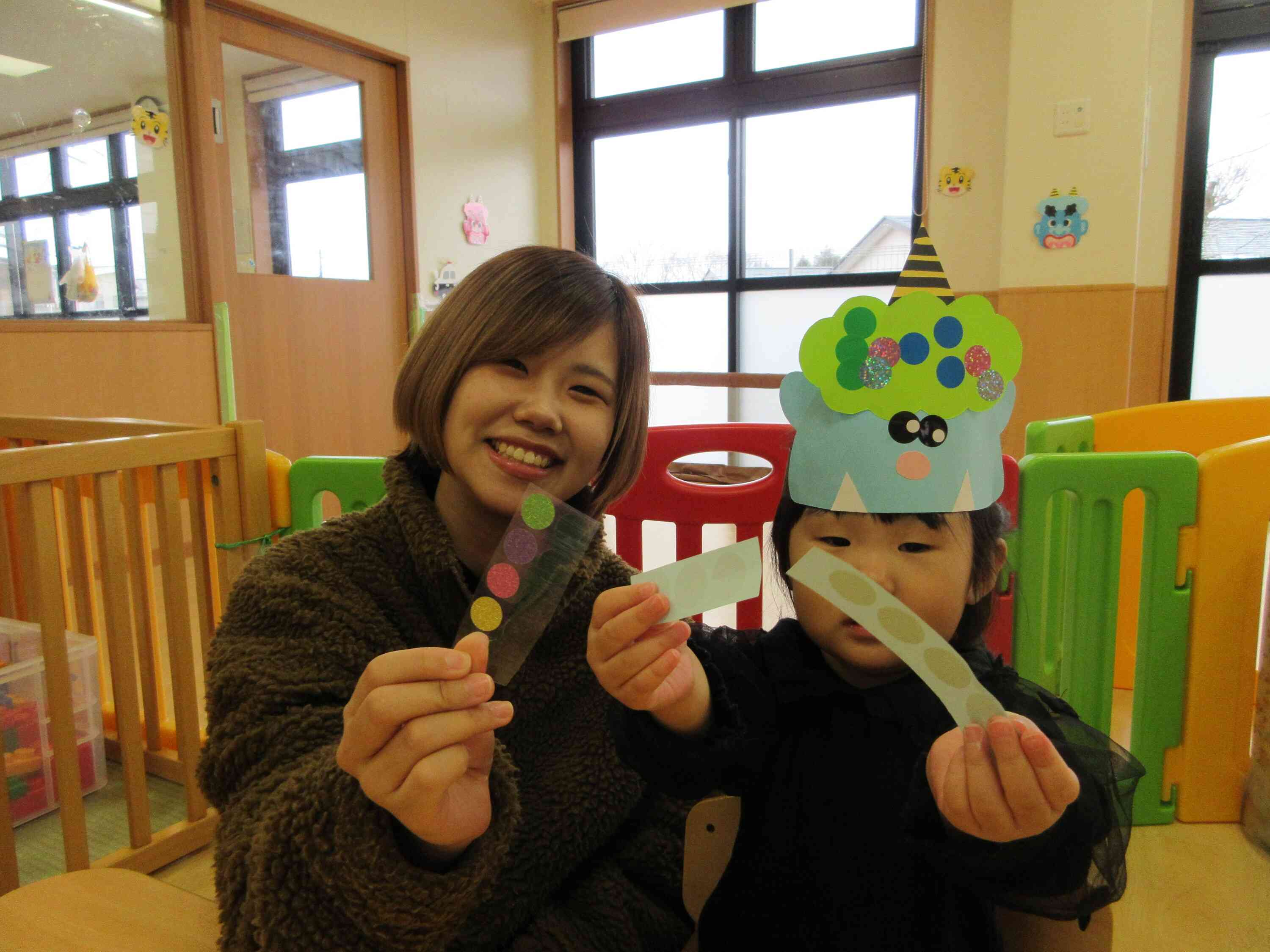 頭につけて、お面の完成です！
