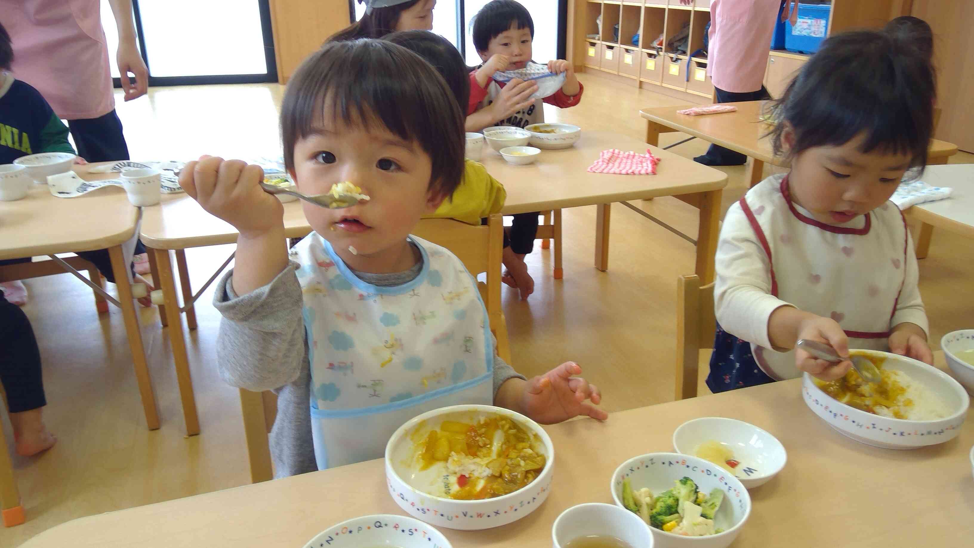 食べるとこ見ててよ!