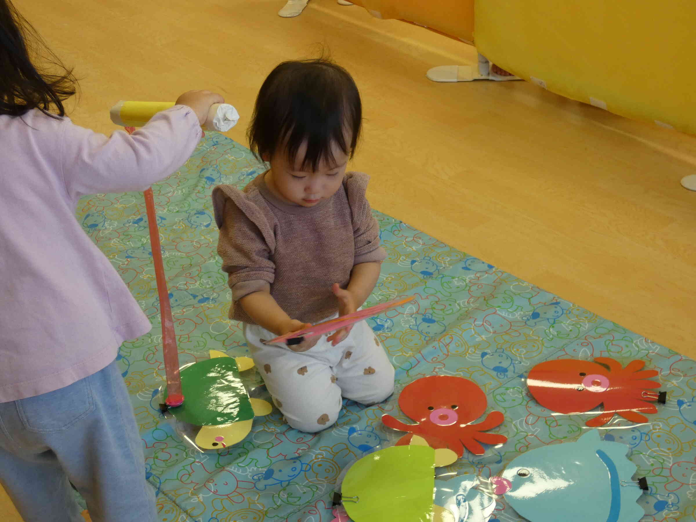 沢山のお魚さんたち。どれを釣ろうかな？