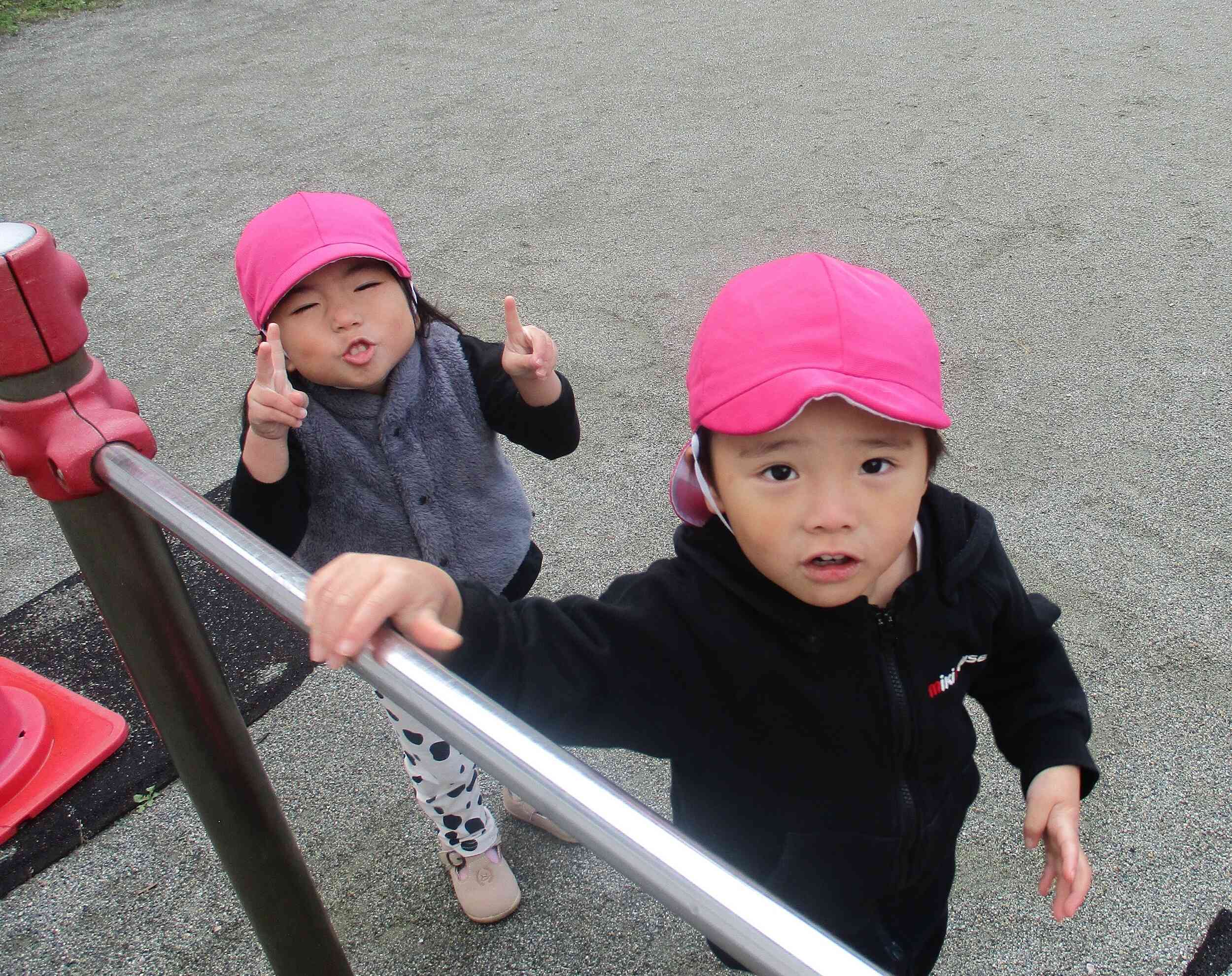 鉄棒やりたーい！！