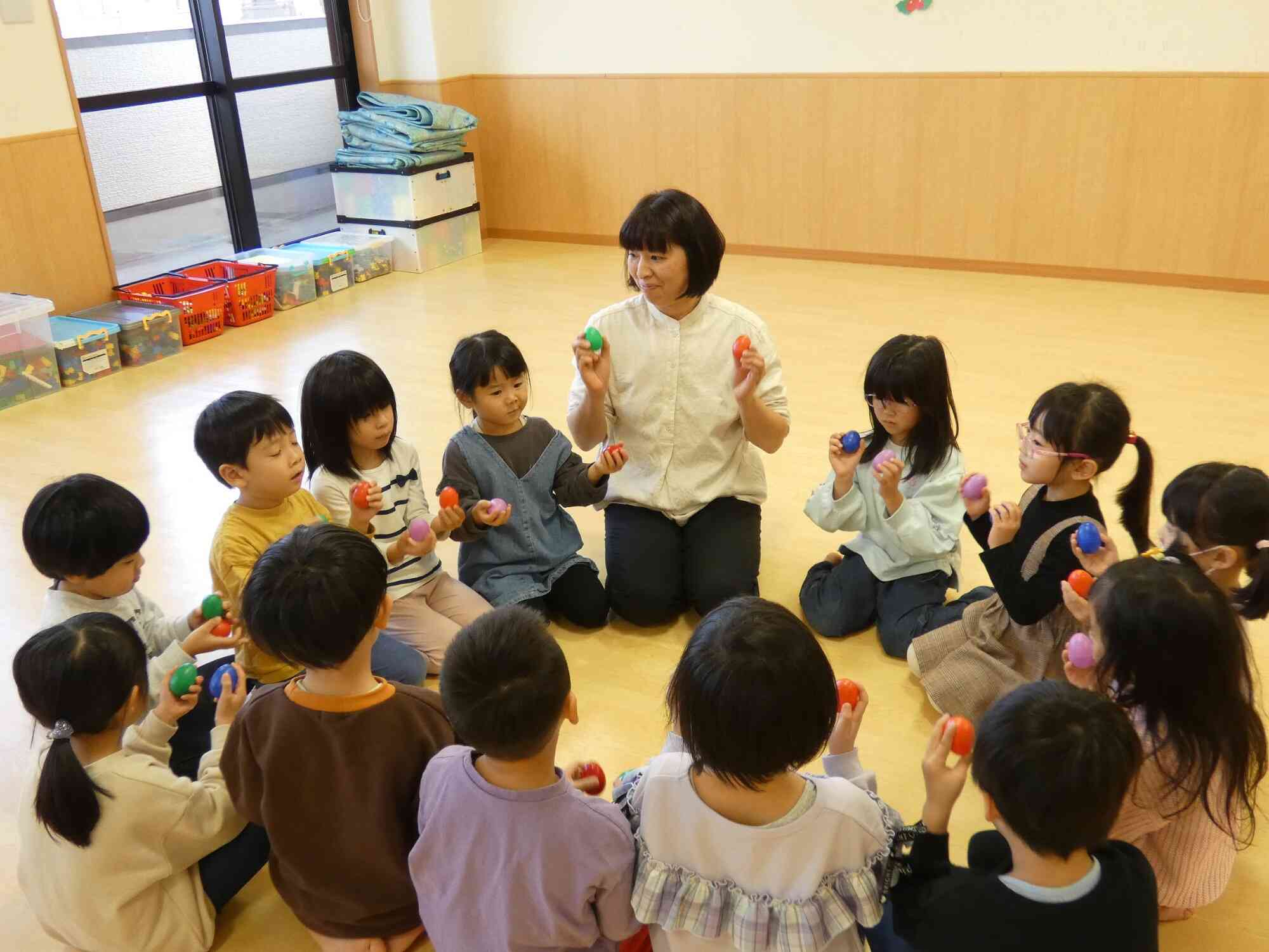 リトミック教室～4歳児　ぱんだ組～