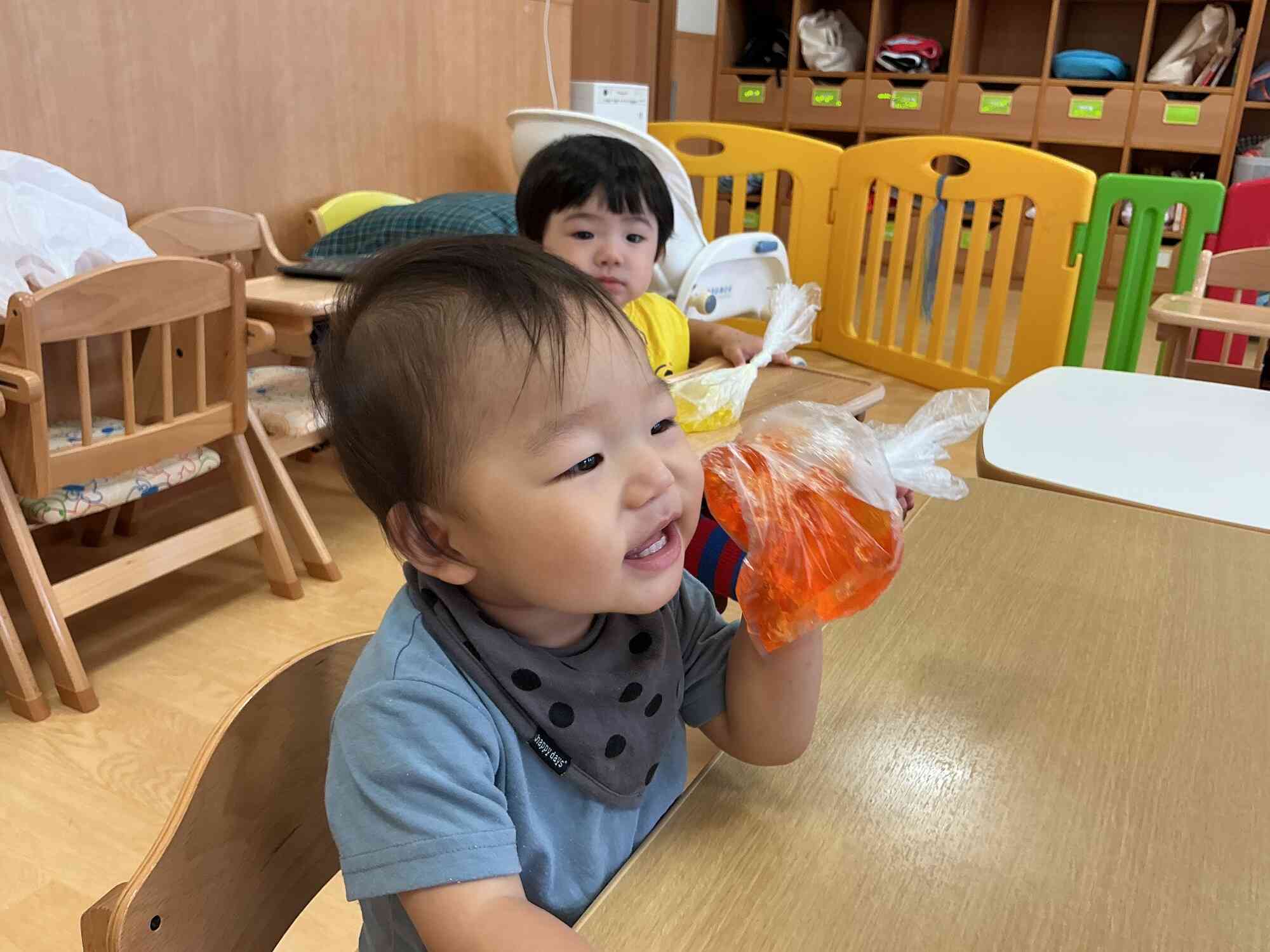 ほっぺにペター気持ちいいね！