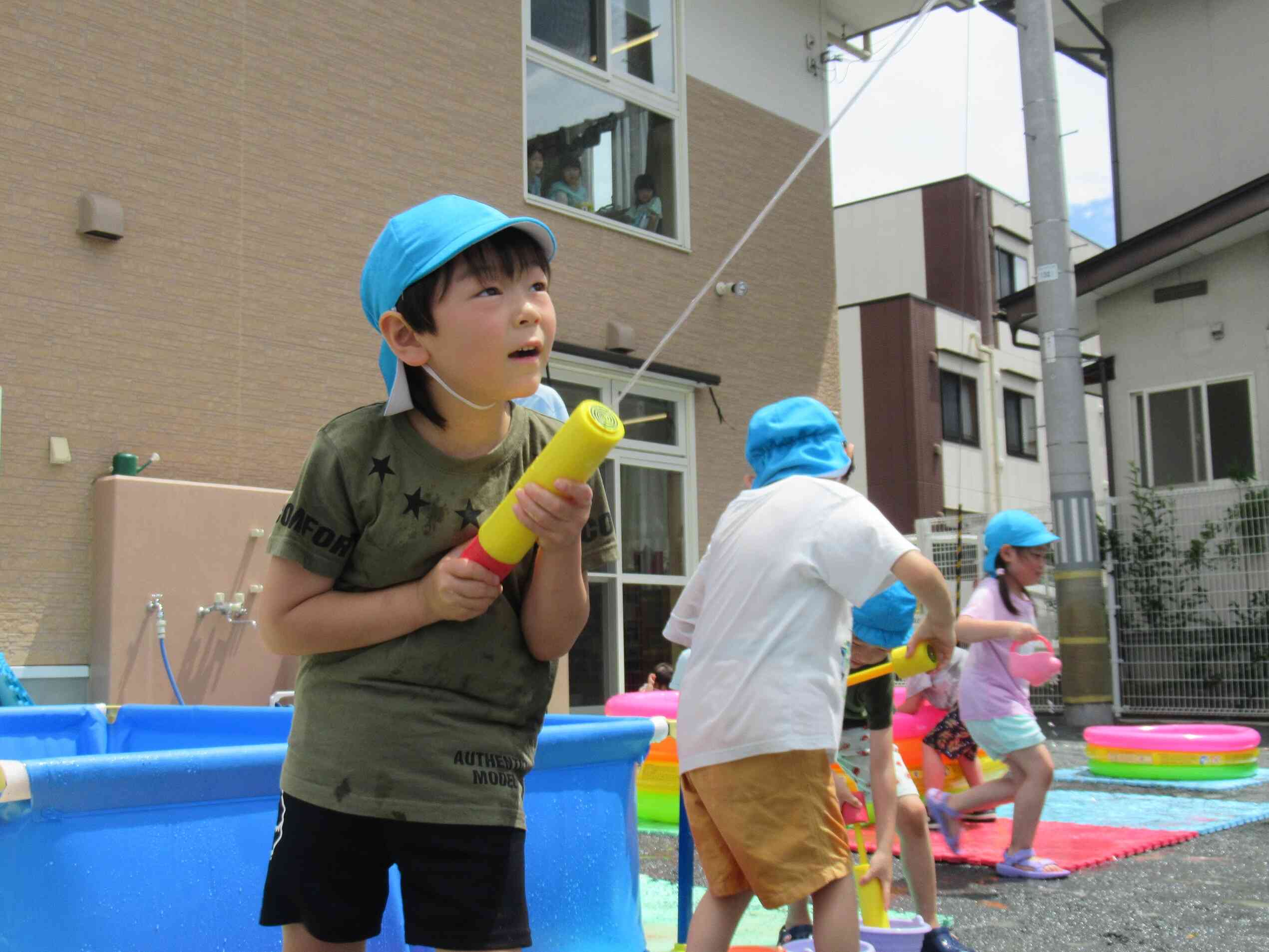 水鉄砲も楽しいね