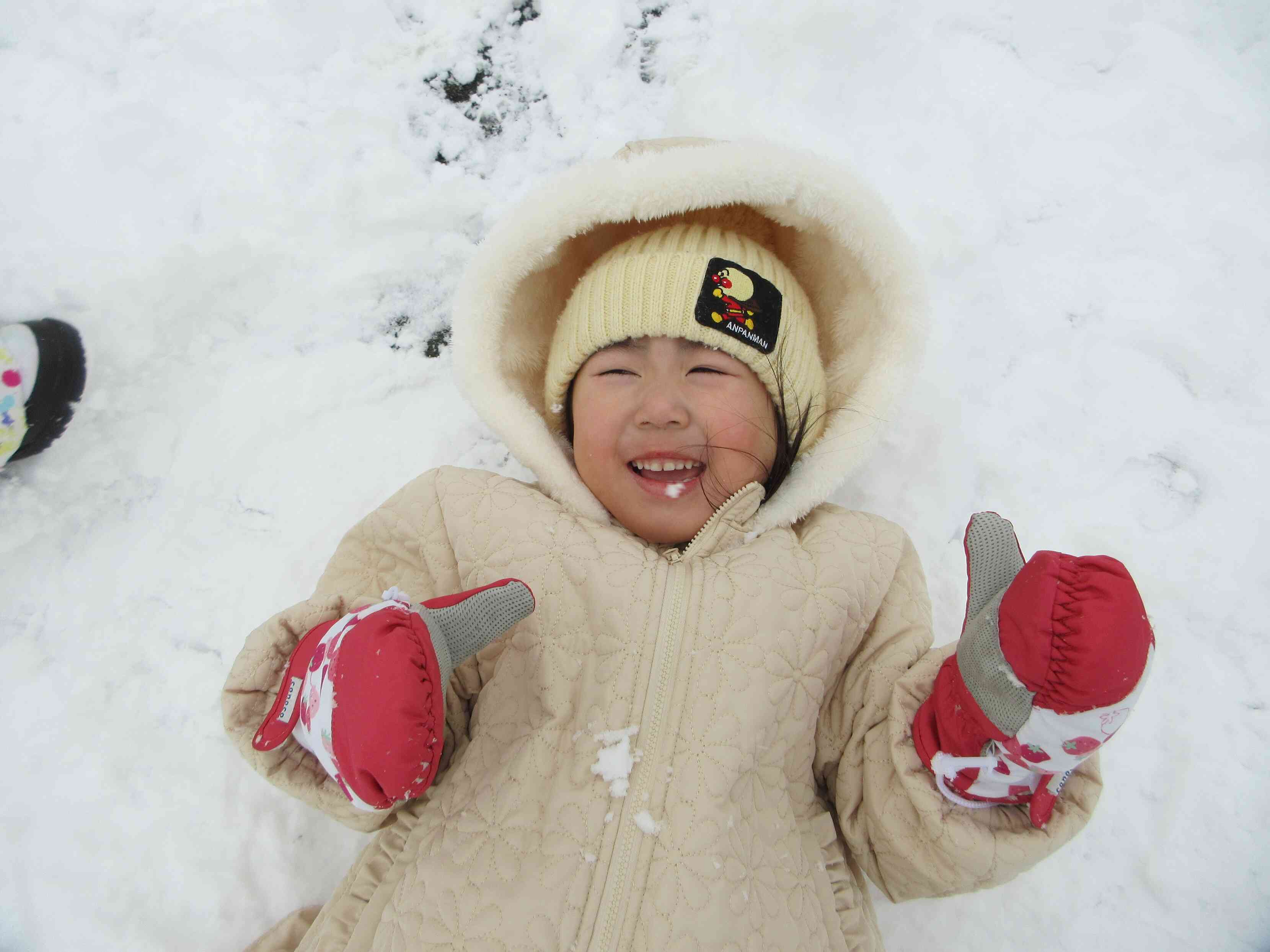 ⭕２児のまま⭕　雪美人　２点セット ☆0歳児クラスの雪遊び☆｜ニチイキッズえべつ駅前保育園｜ニチイキッズ
