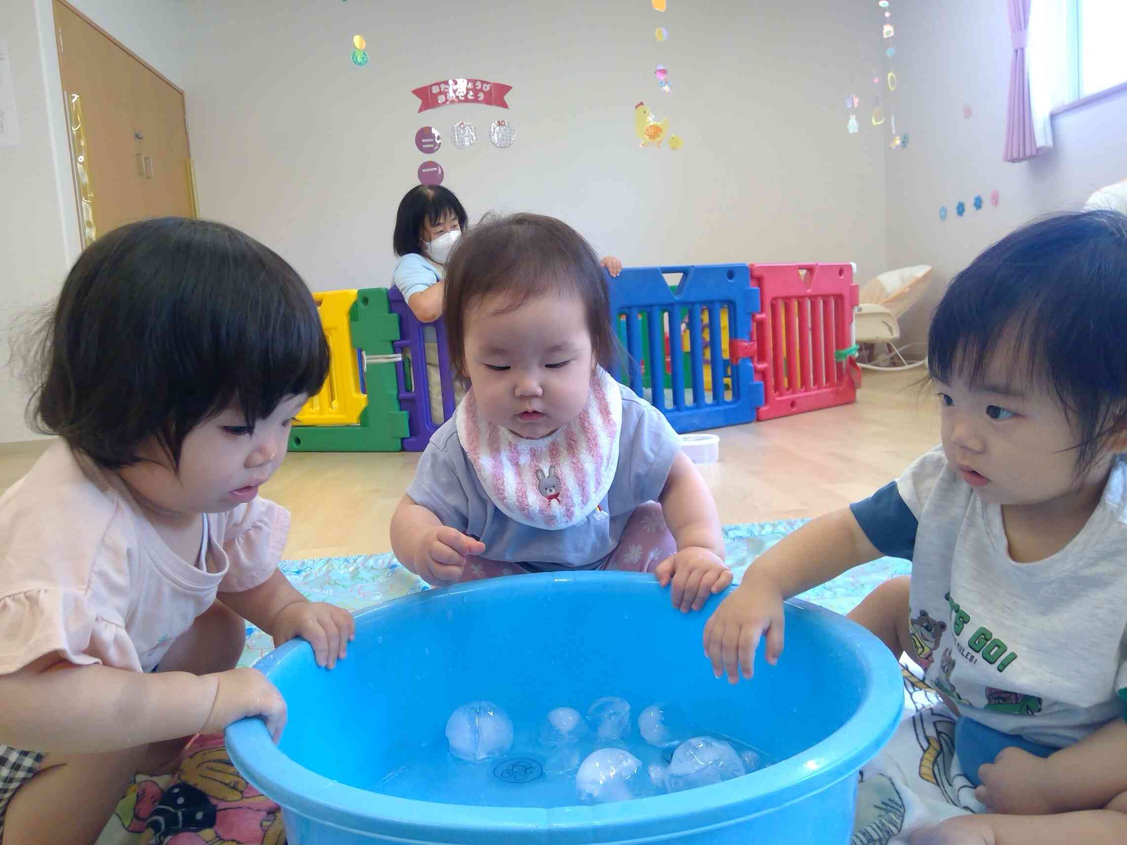 今月の様子（0歳児ひよこ組）