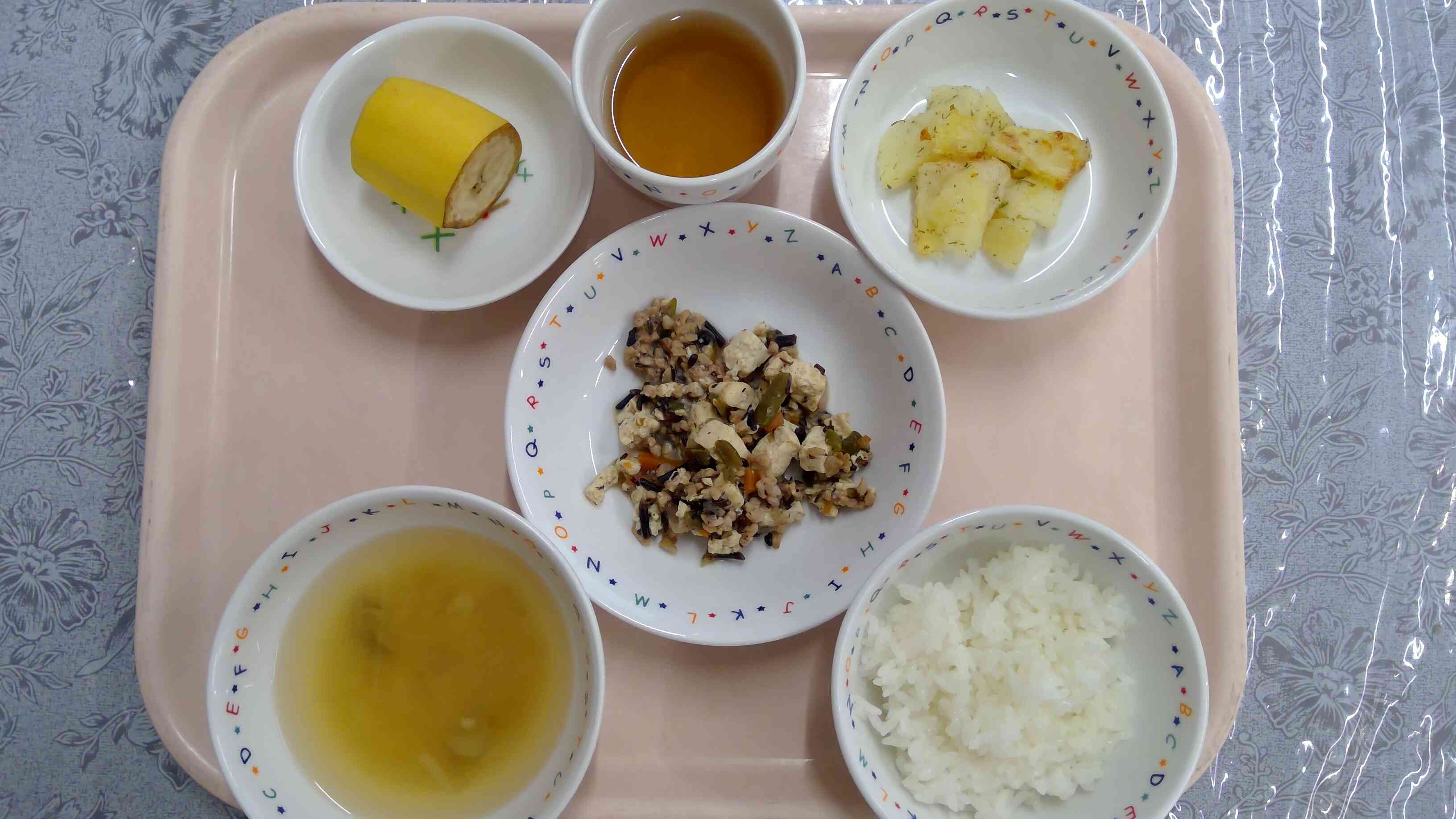 ５月１７日の給食メニューです