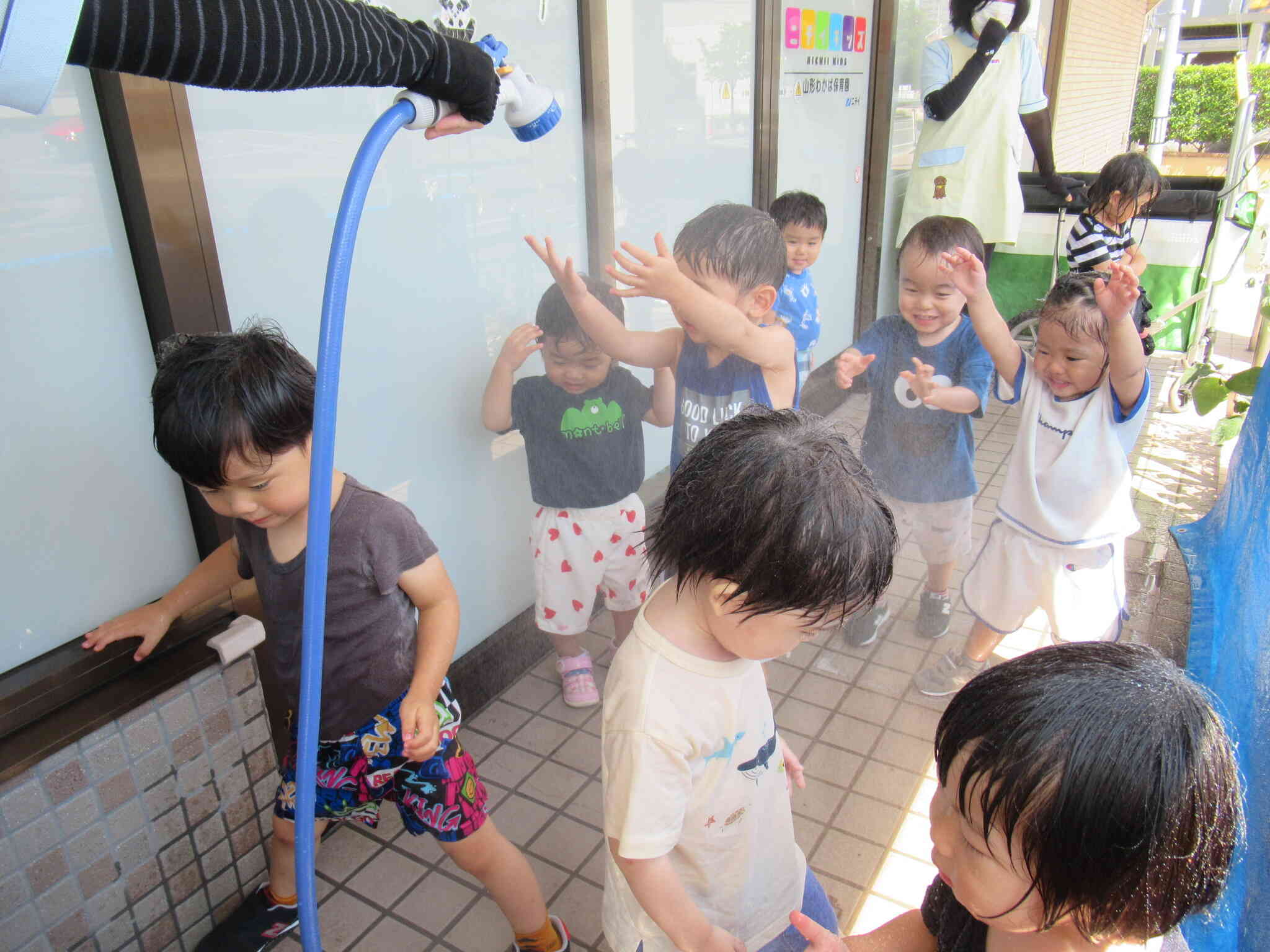 楽しい夏の遊び！【ミストシャワー】