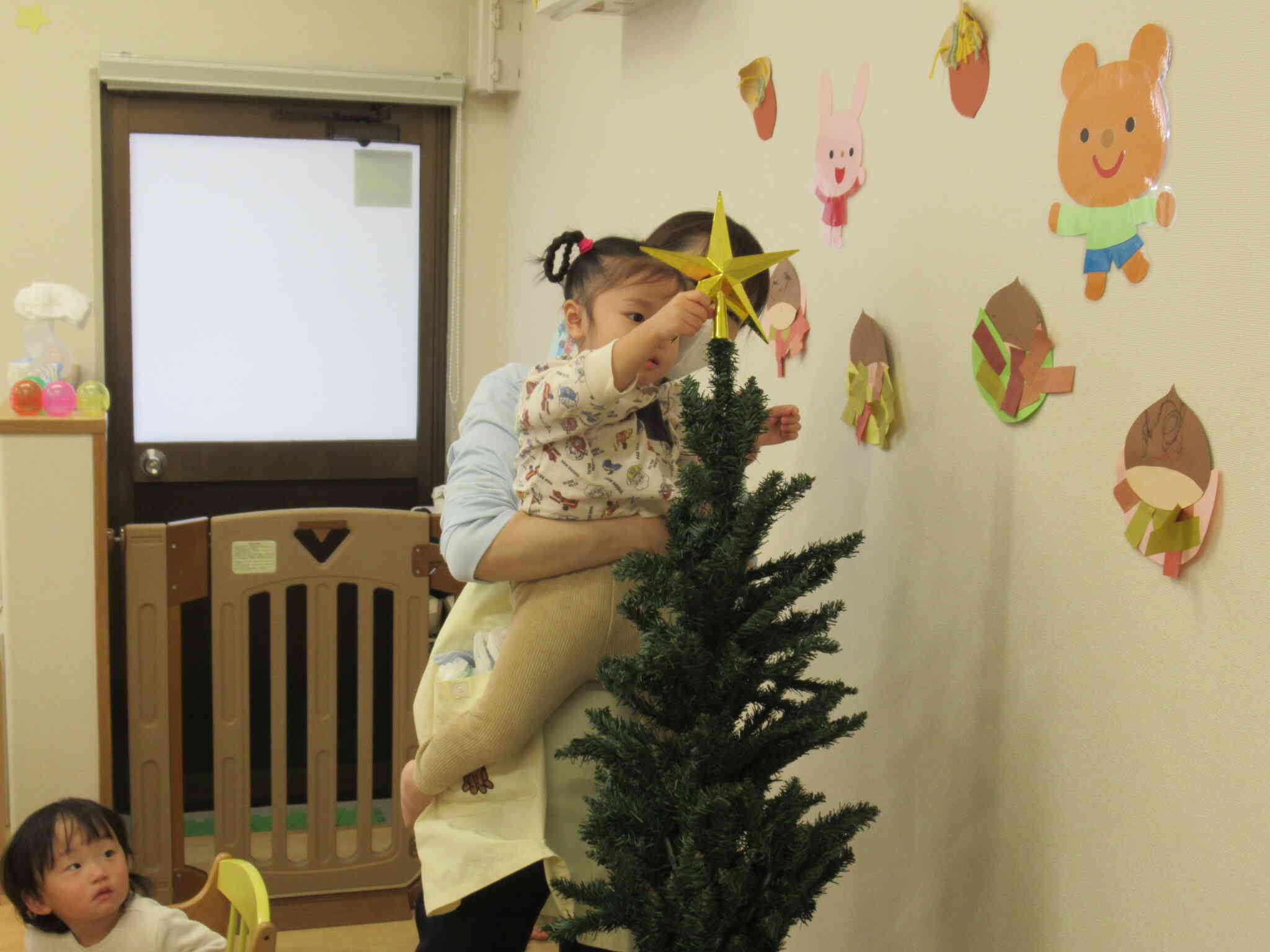 大きなお星さまも飾ったよ！クリスマスが楽しみだね。