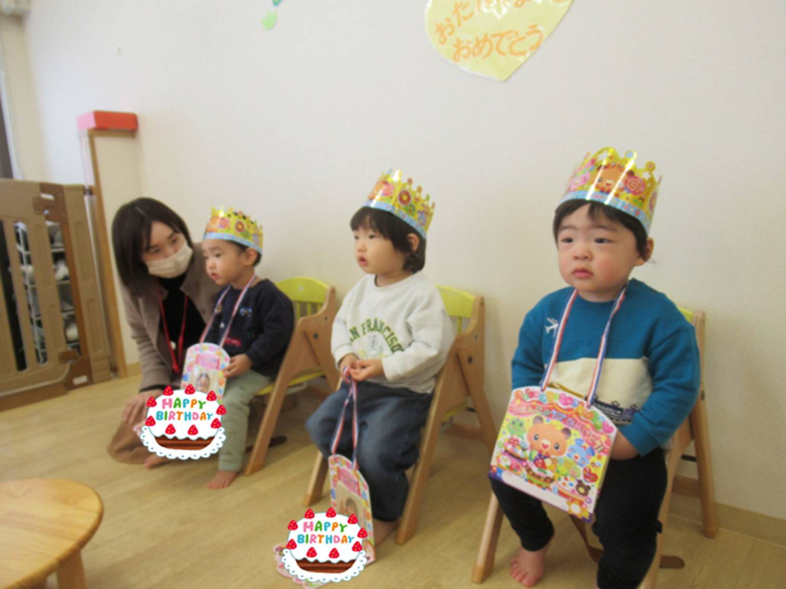 冠を被って嬉しそうです！