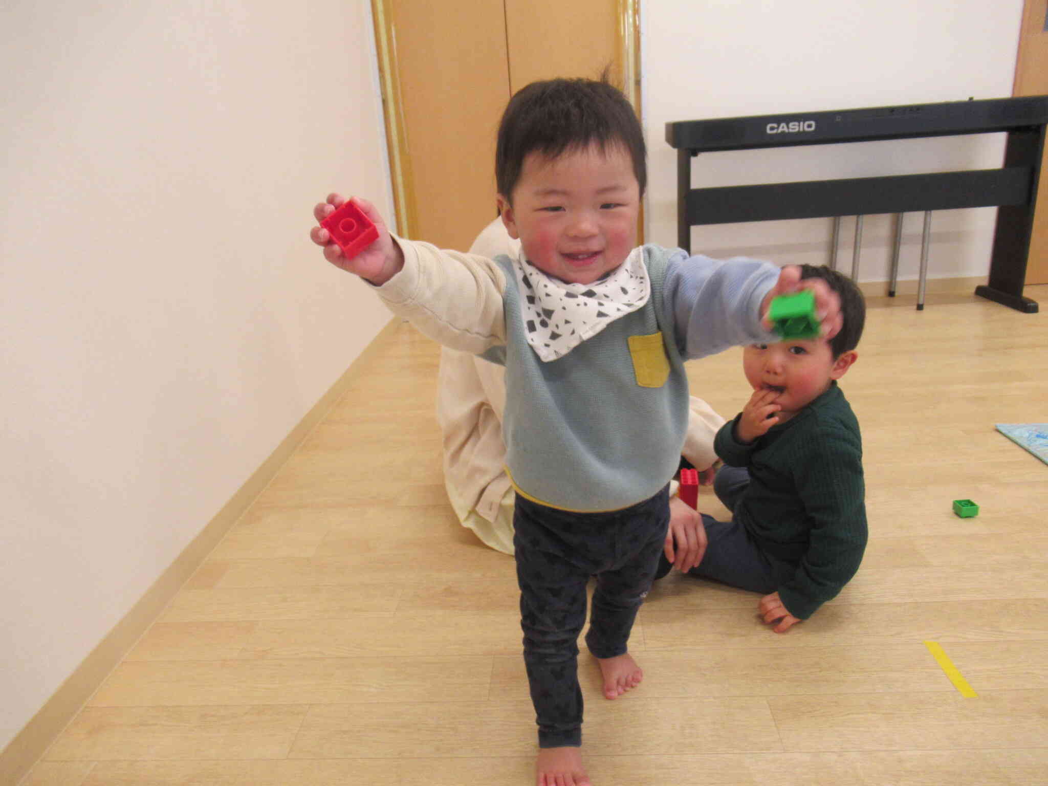 じゃーん！ブロック持ってきたよー！！