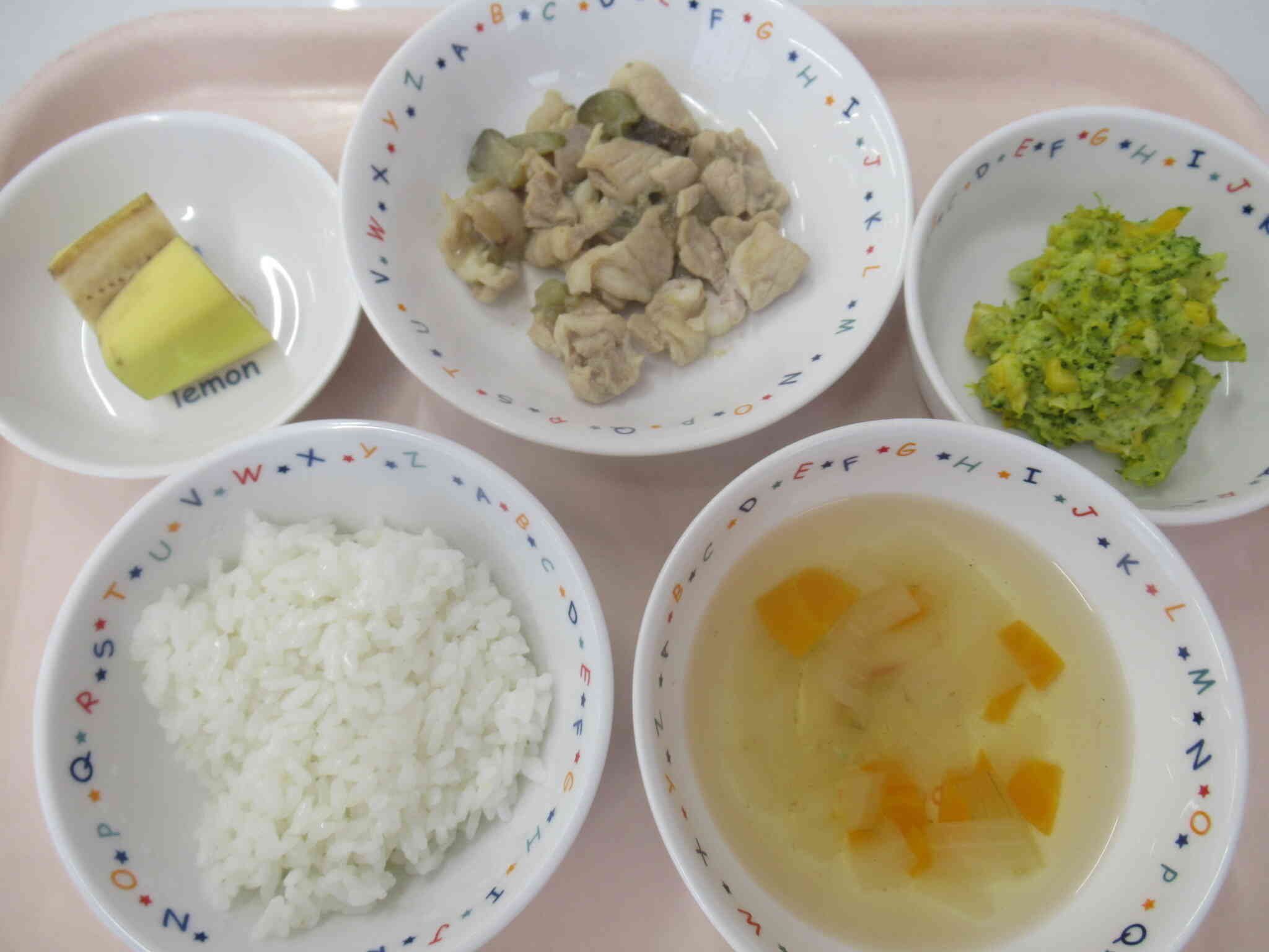 ８月６日の給食メニューです