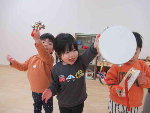 あひる組さんは楽器遊びをしたよ♪