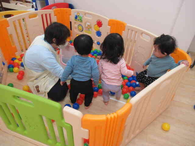 １歳児あひる組さんは・・・