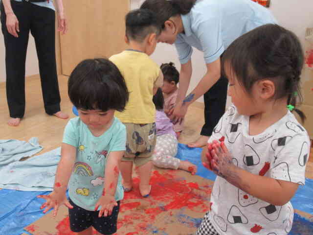 今日は思いっきり遊ぶから腕に付いても大丈夫！