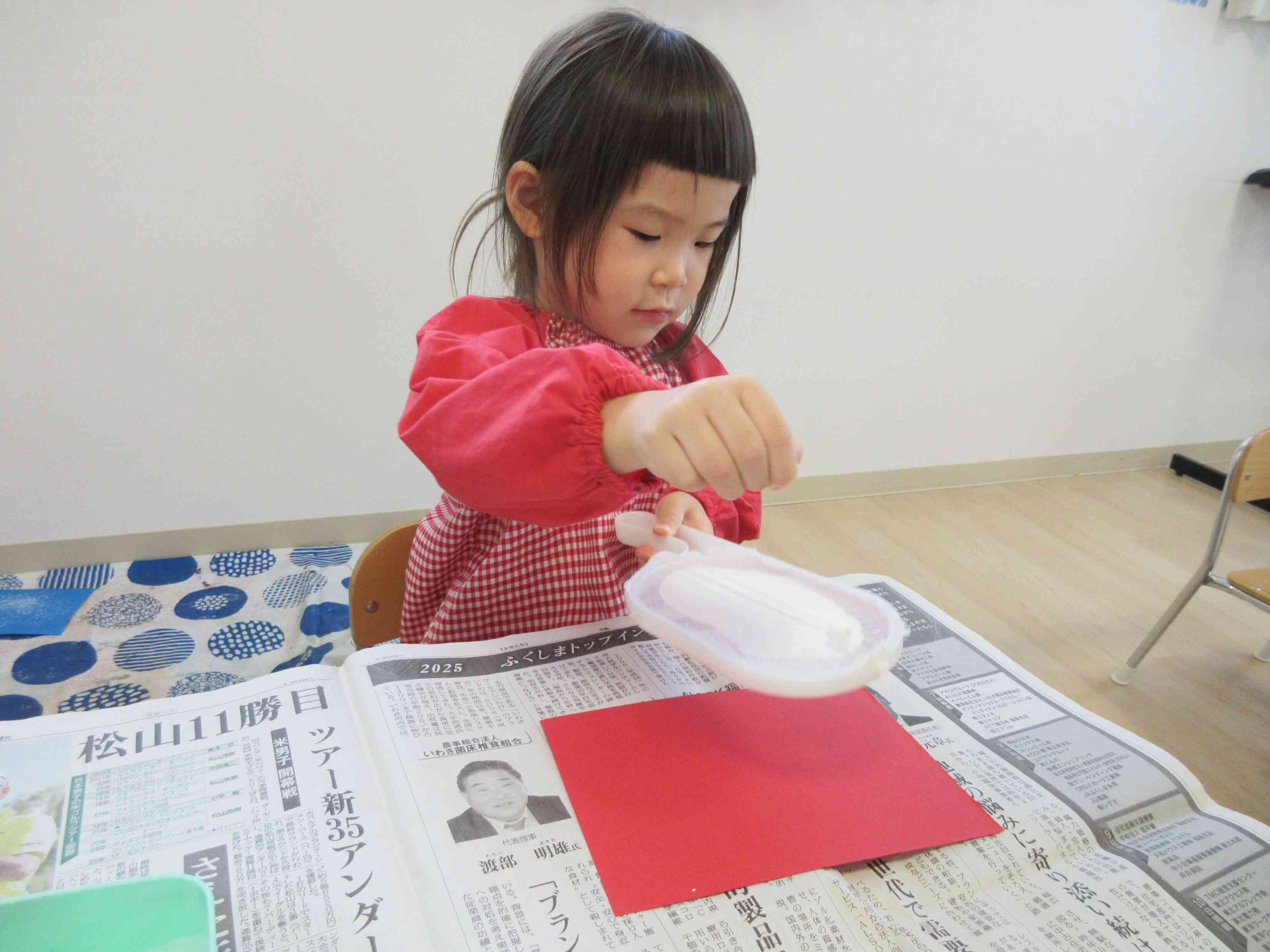初めての技法に少し緊張しています