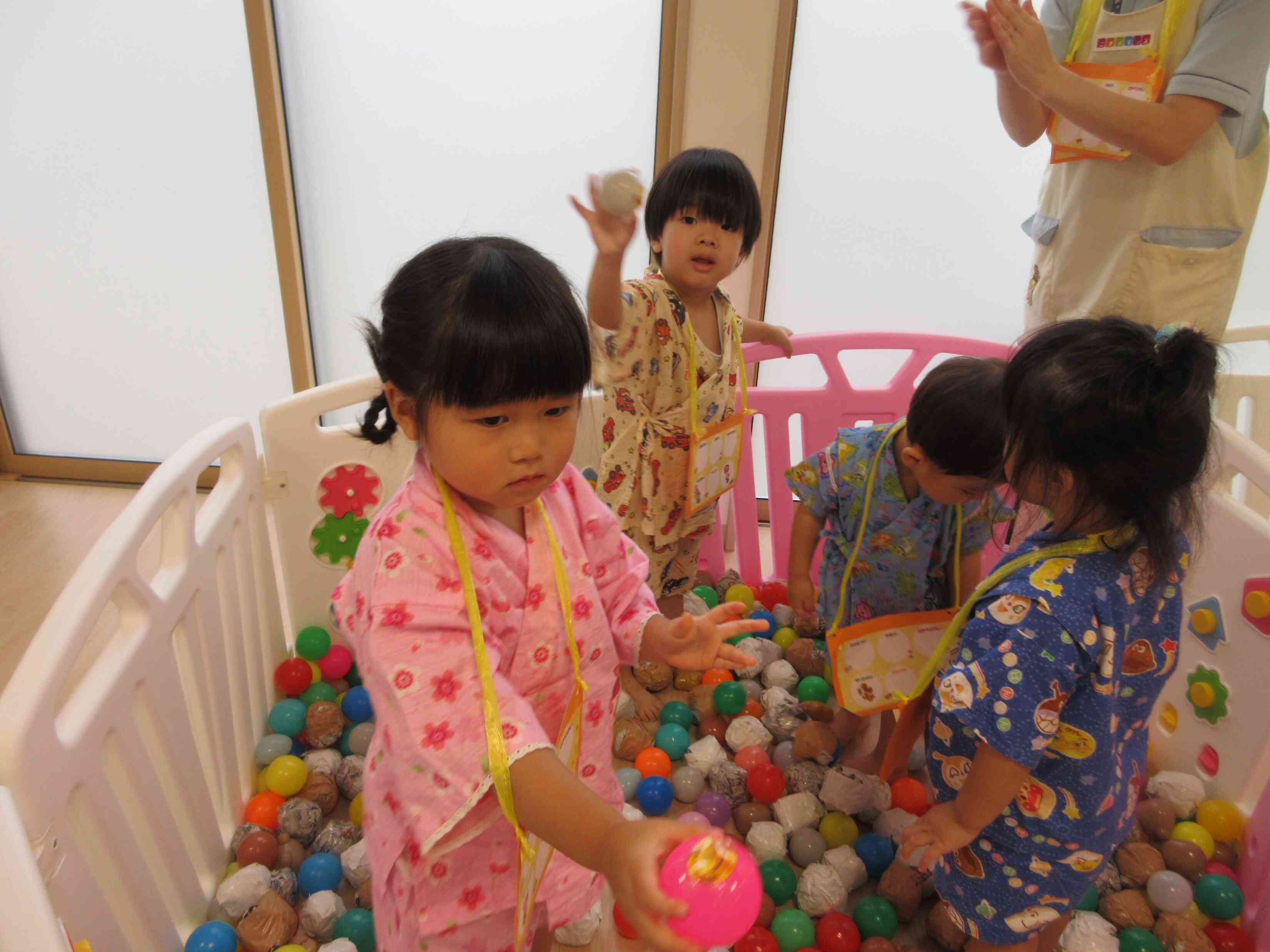 金色のキラキラボール発見！