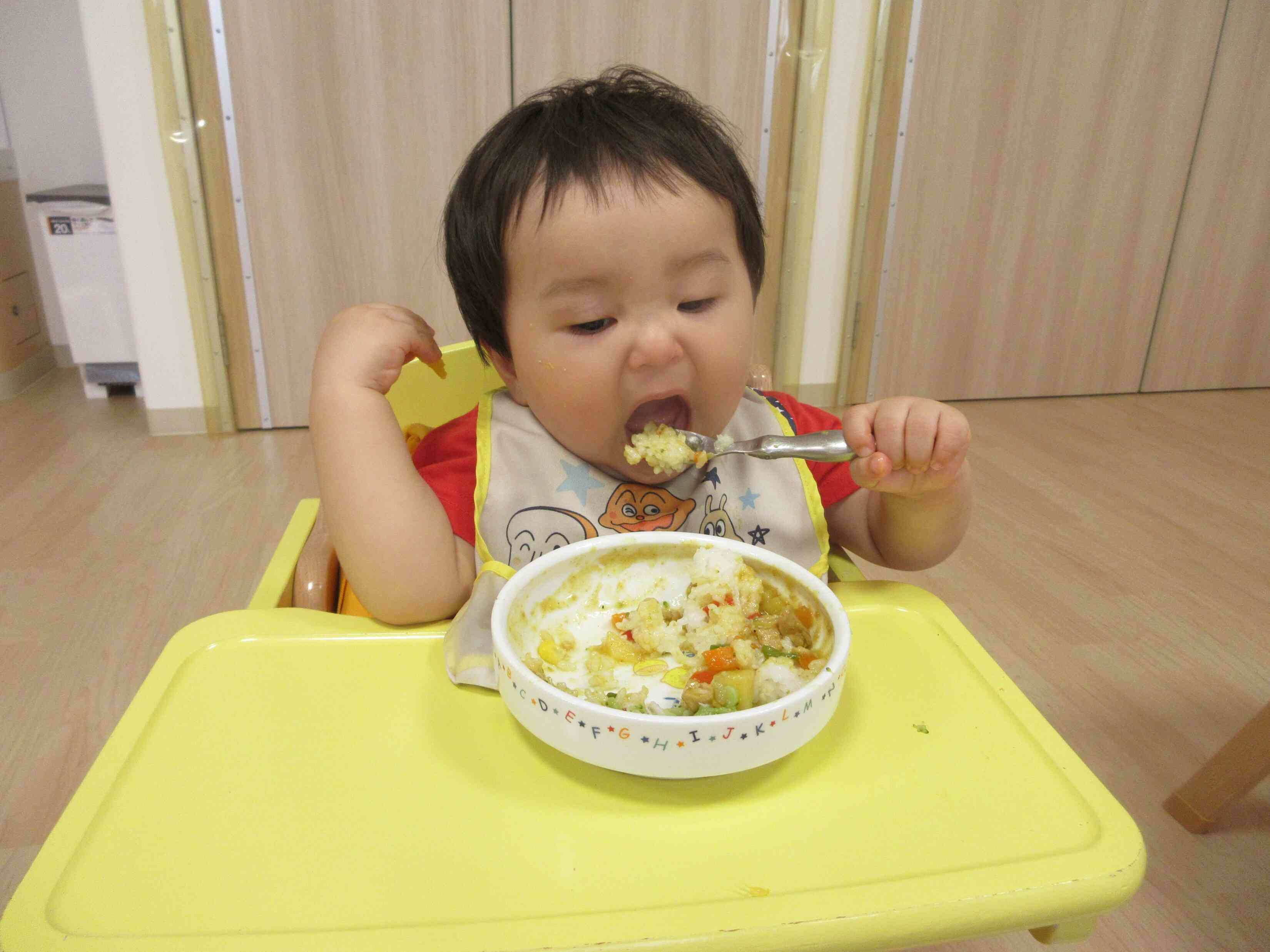 ひよこ組(0歳児)の様子