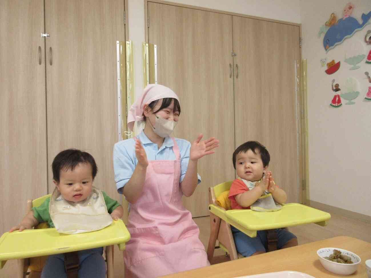 ぼーんぼーん♪おやつの歌を歌いましょ~!