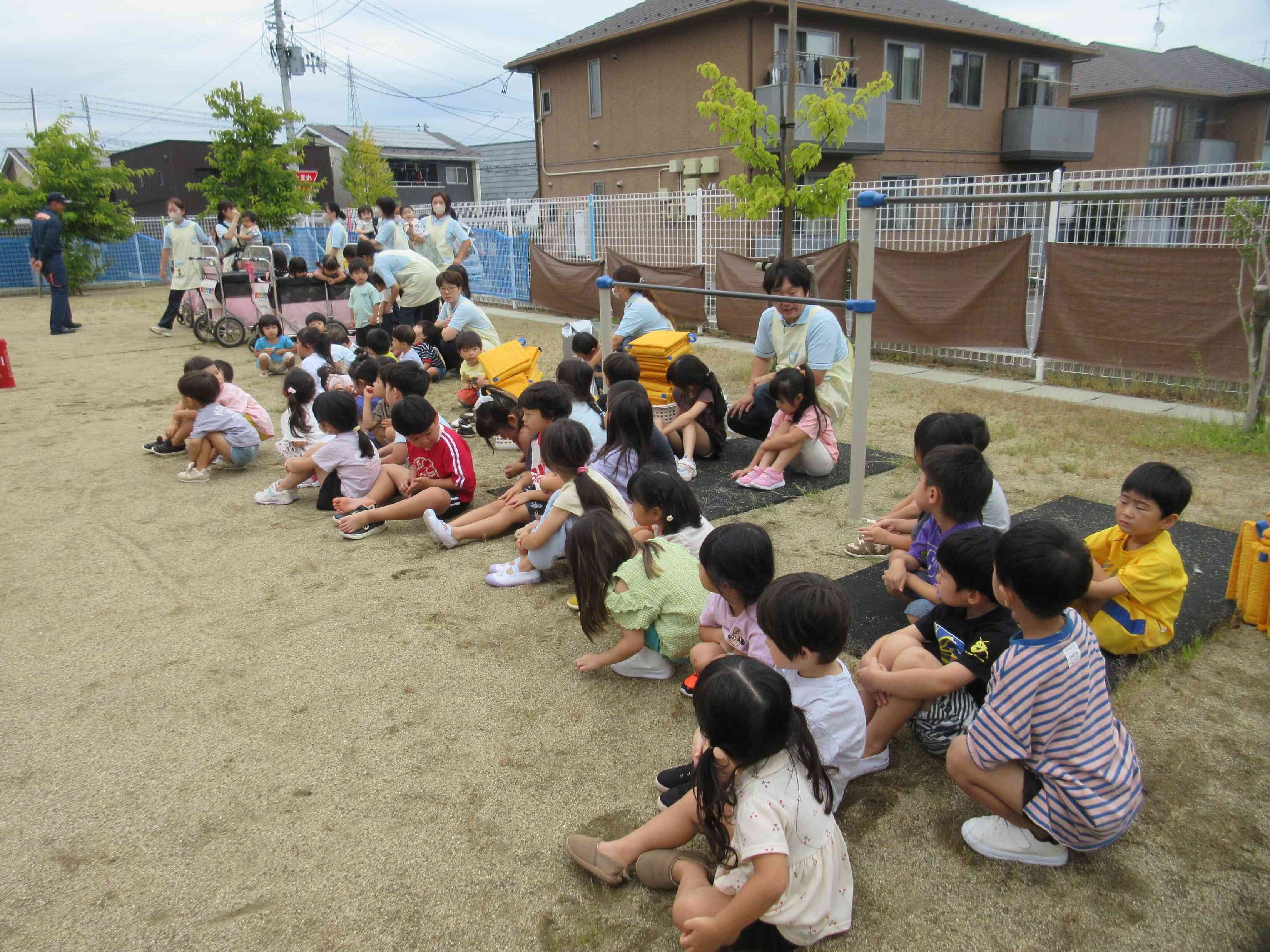 総合避難訓練の様子