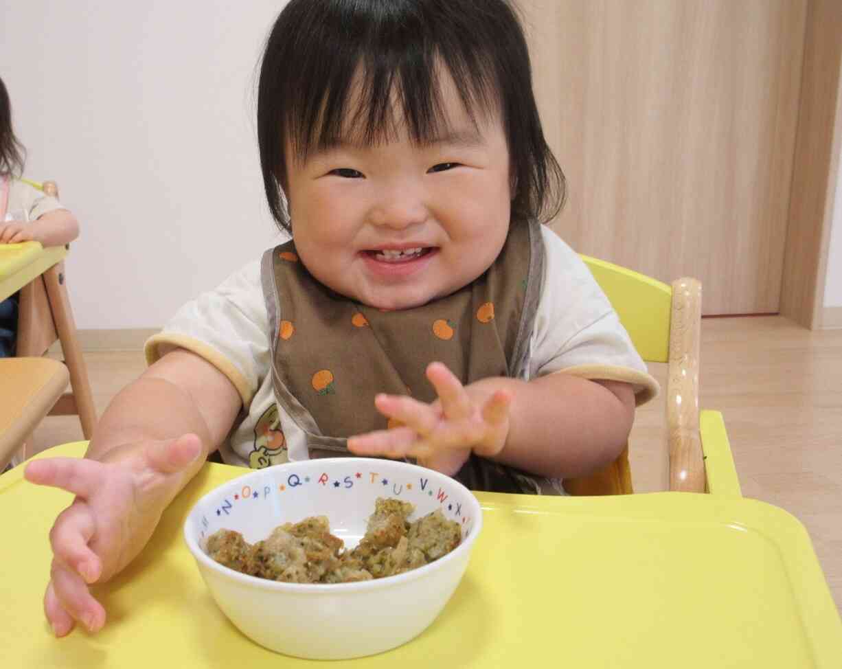 おいしくて満面の笑顔♪