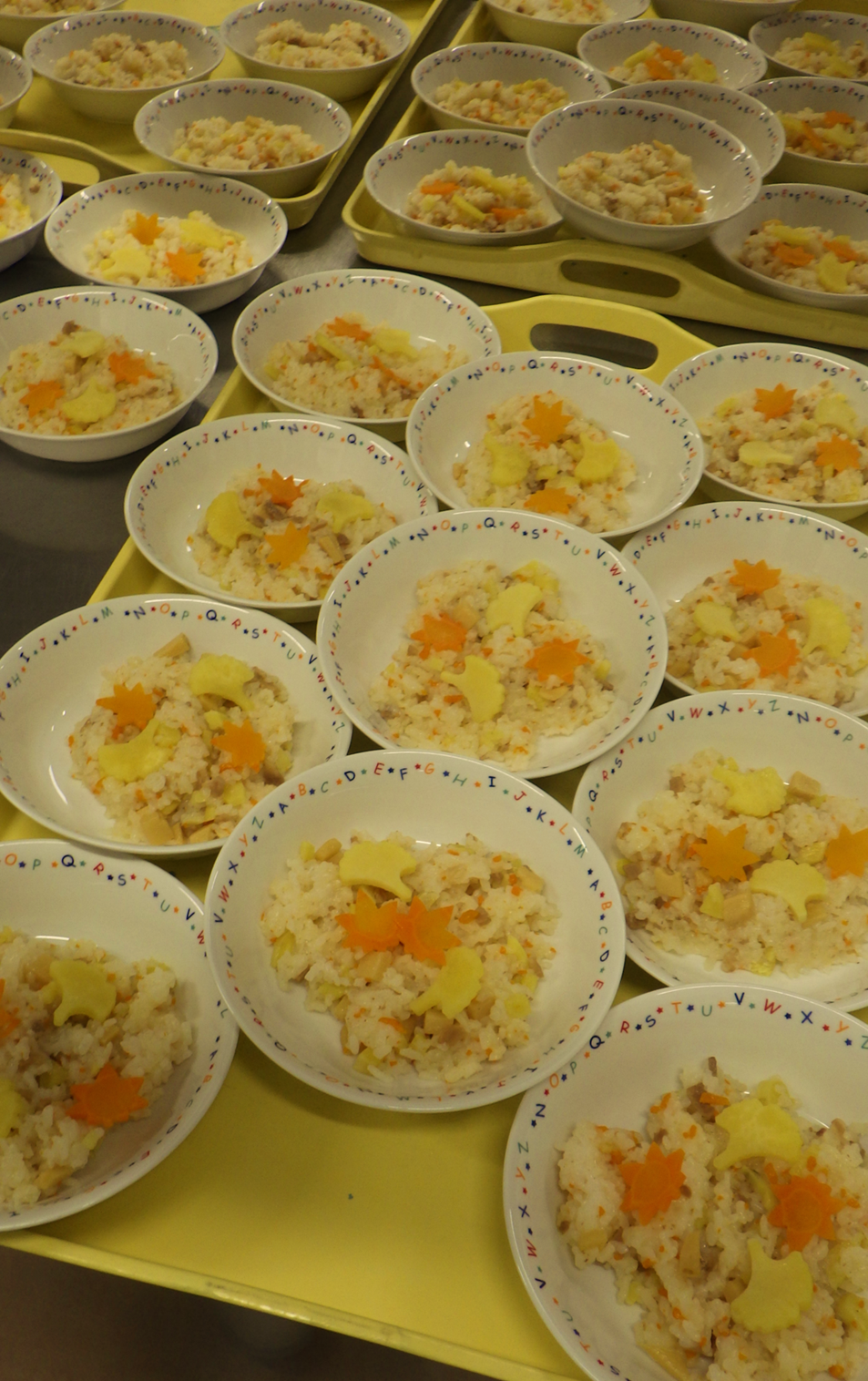 9月の誕生会食は「たけのこごはん」でした♪