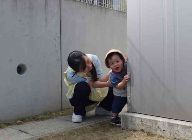 ～ひよこ組(０歳児)の戸外遊びの様子～