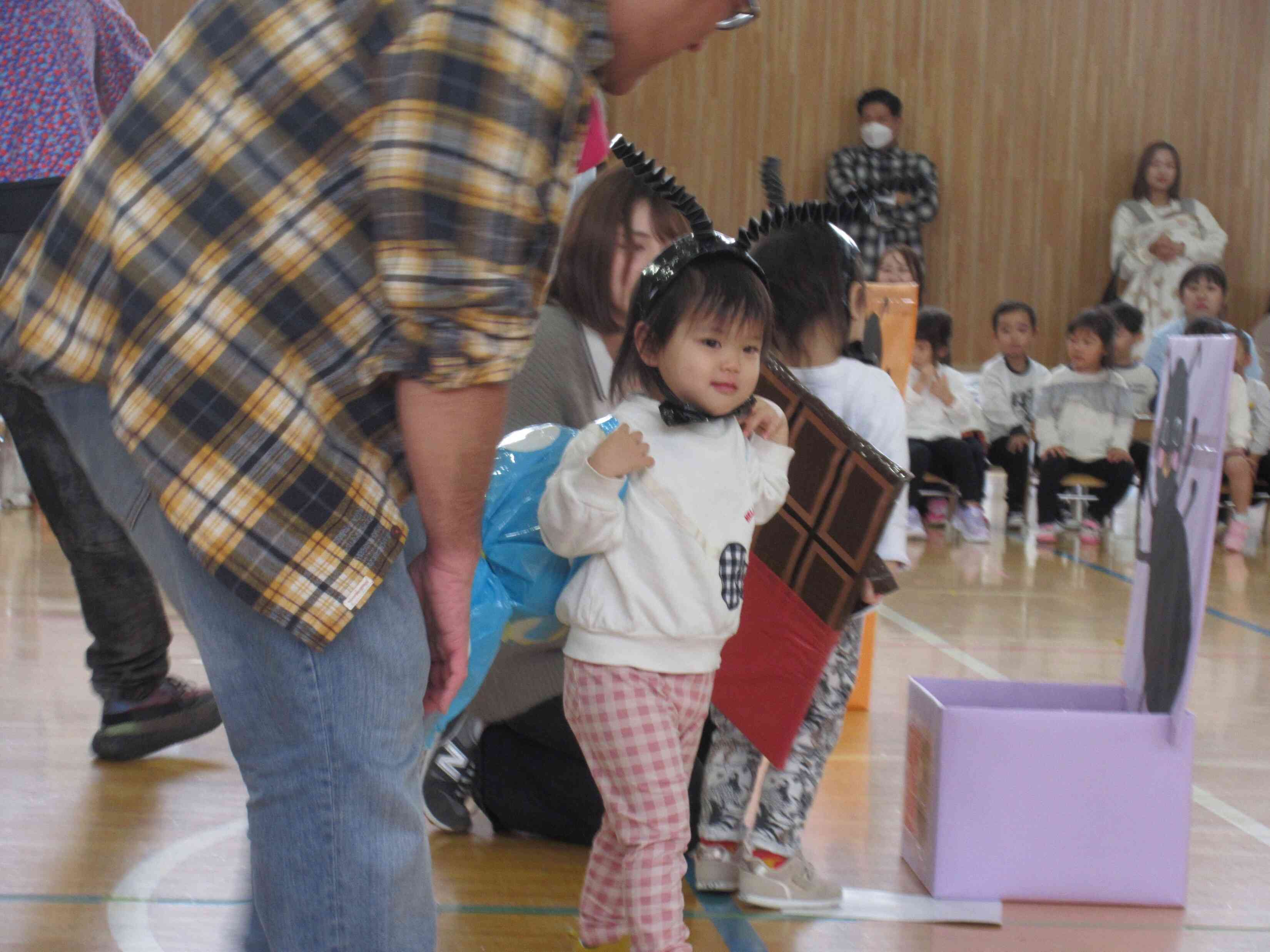 キャンディーを運んでます!