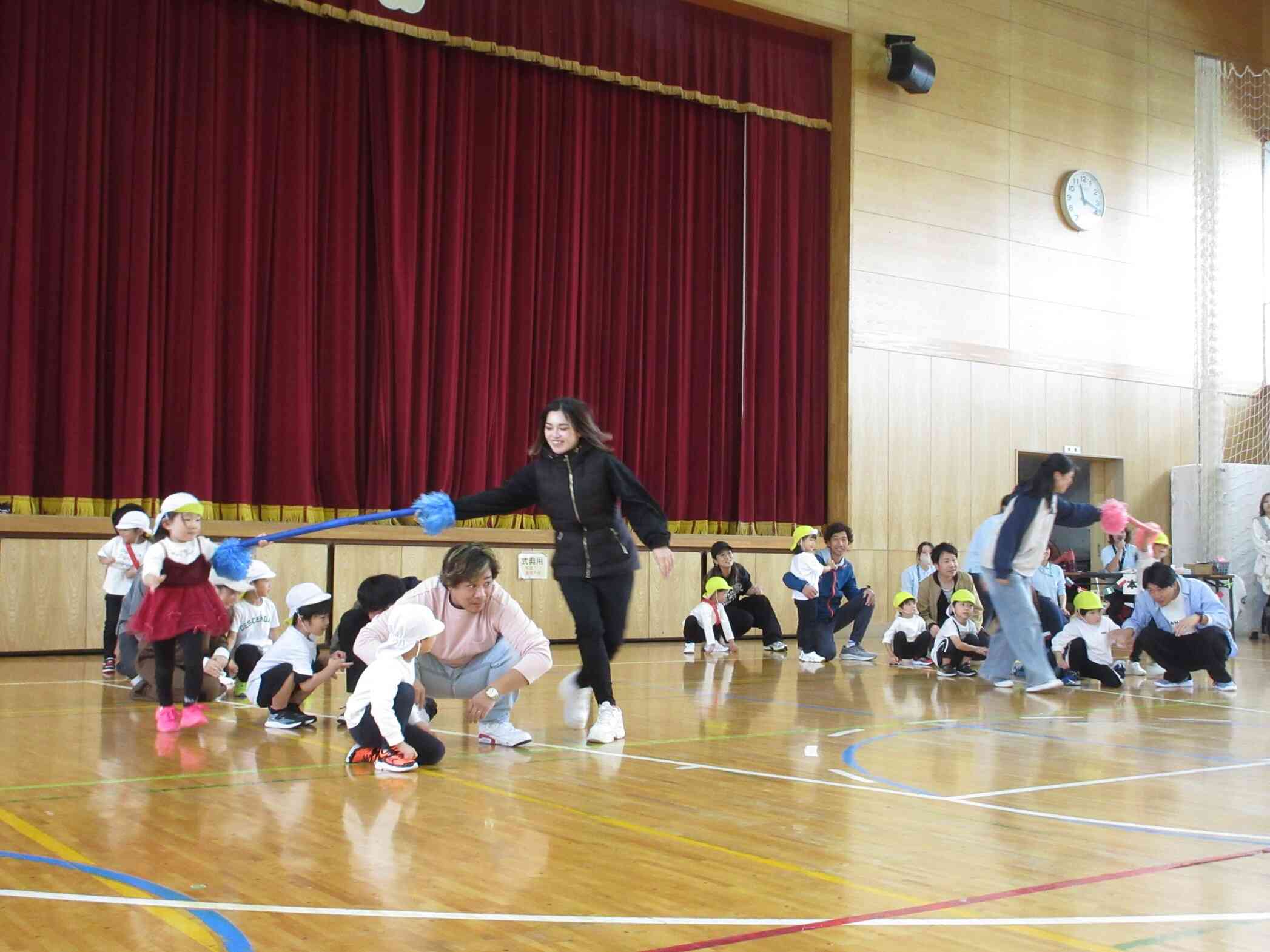 ４歳児親子競技「台風に負けるな！タイフーン！！」