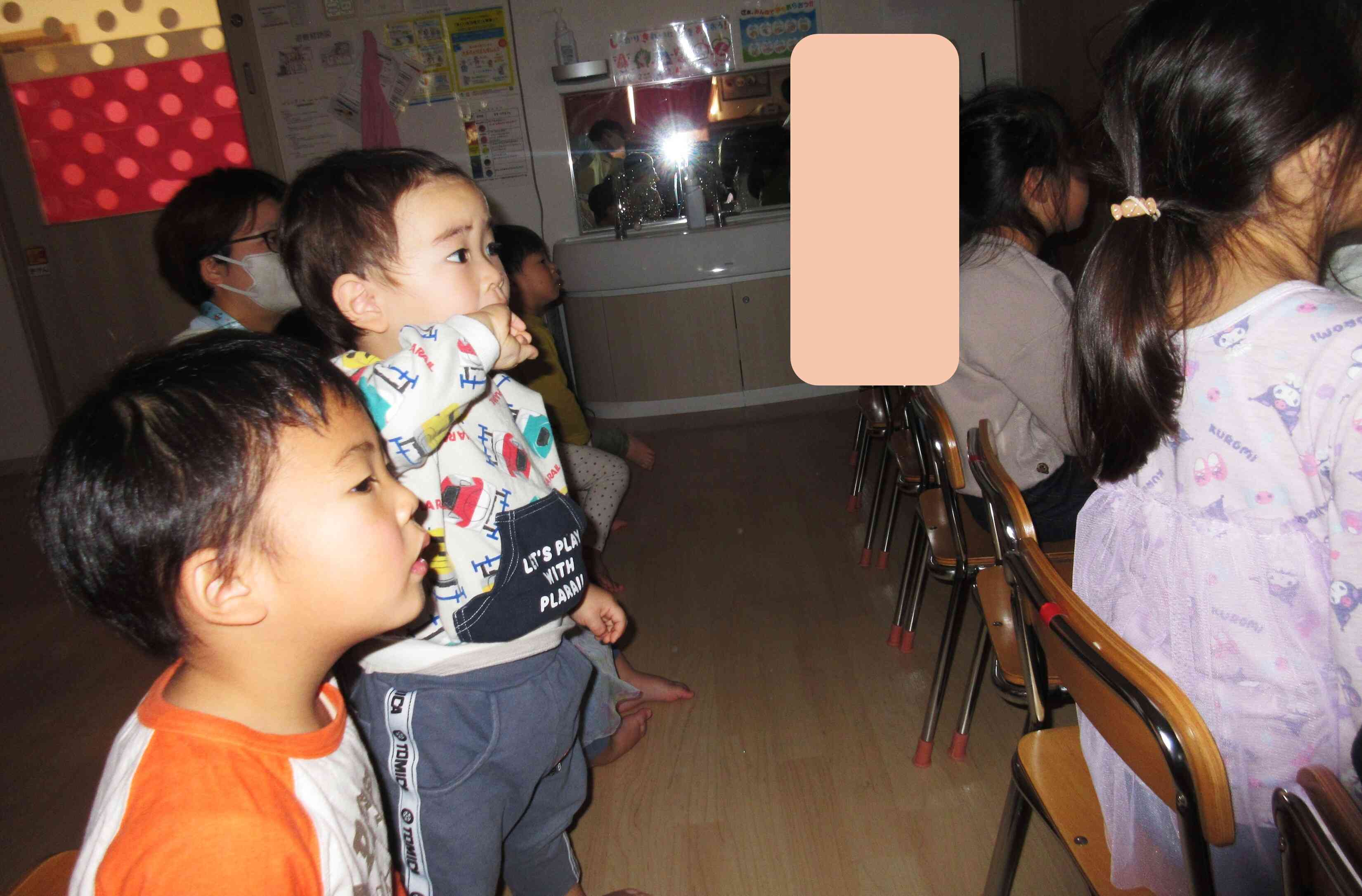 ２歳児クラスのお友達も参加☆彡