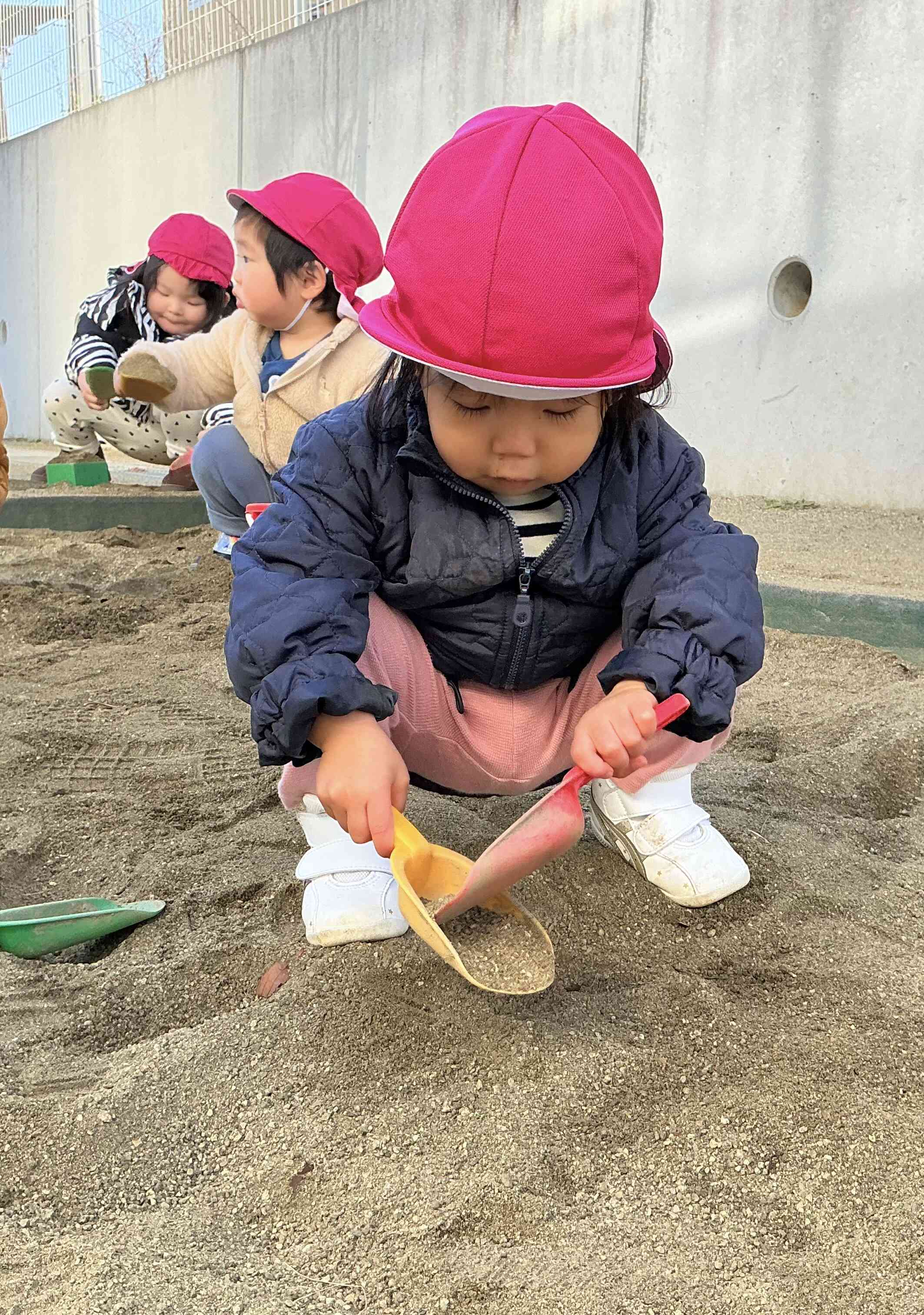 砂遊び楽しいね♪
