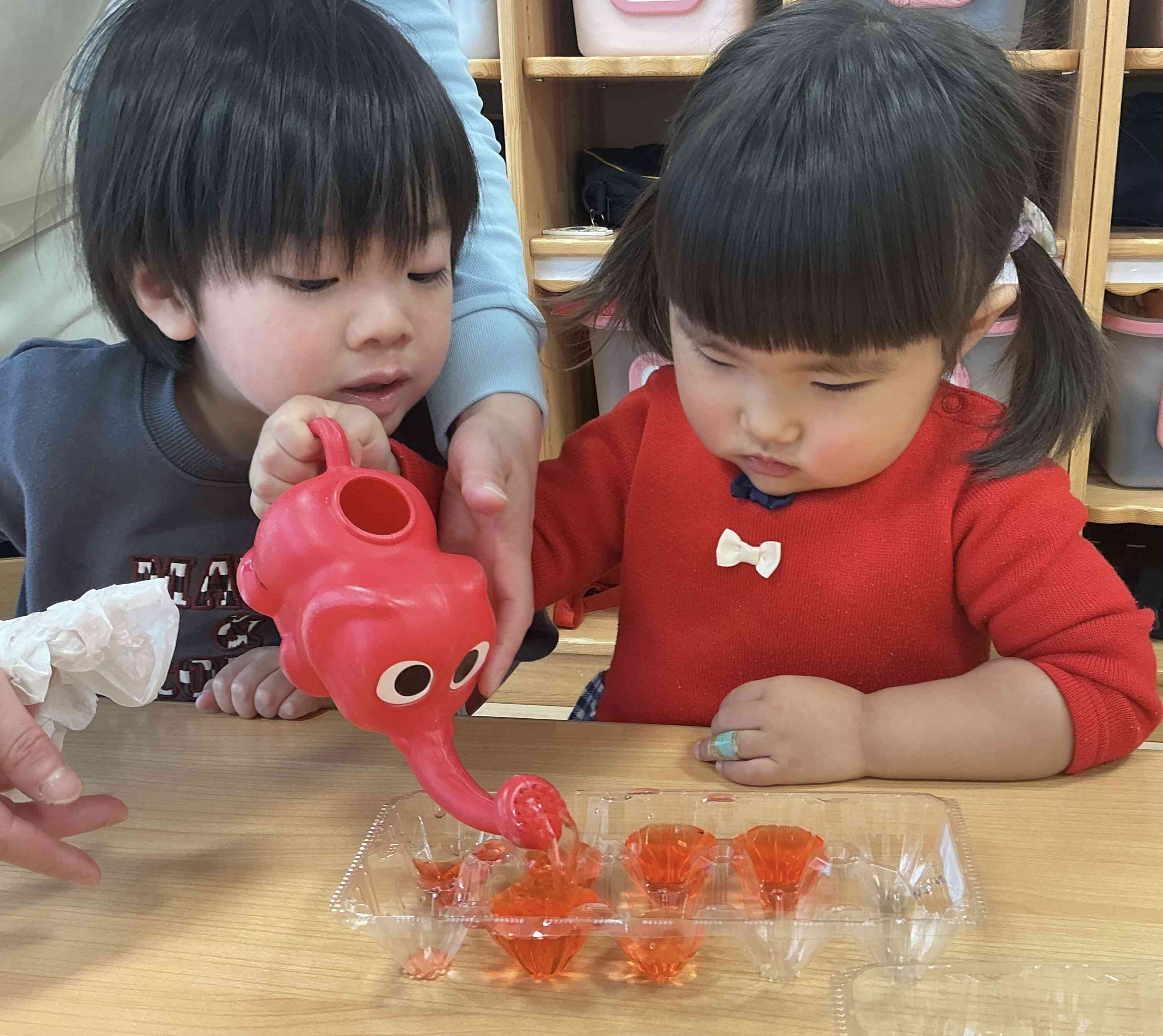 赤い色のお水が出たね〜