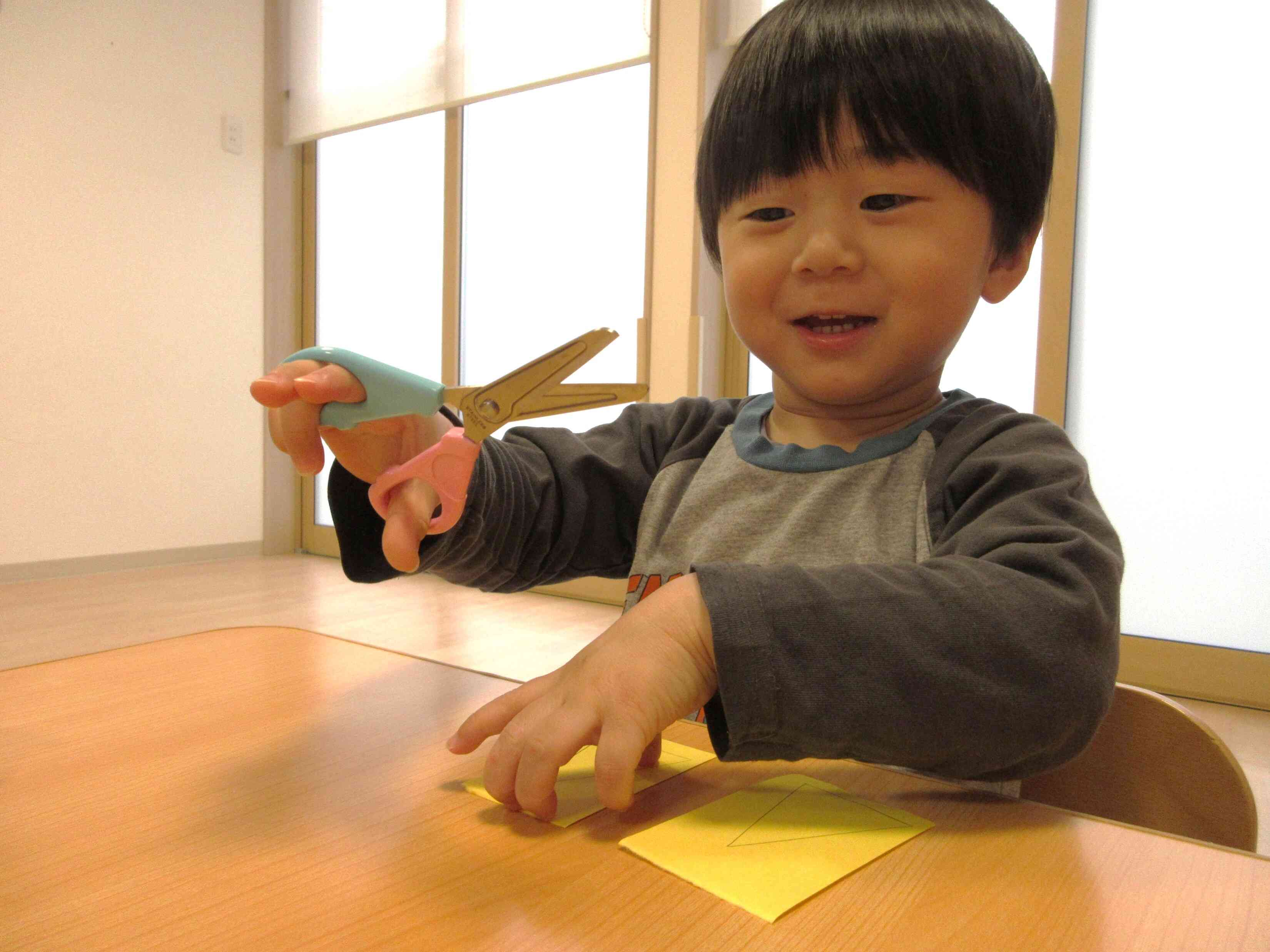 ハサミ使えて嬉しい♡