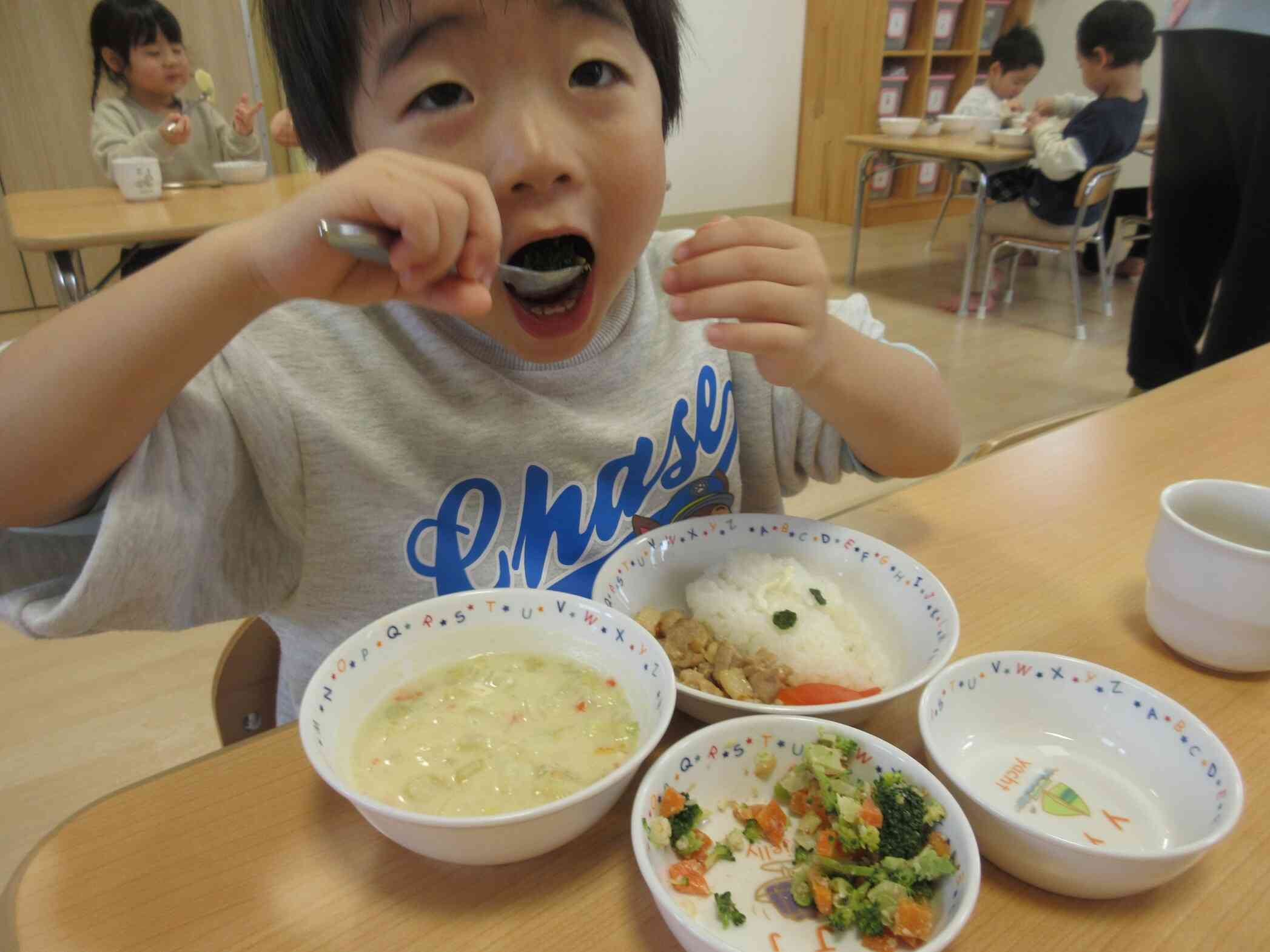 サンタの鼻（ウィンナー）を一番先に食べたよー！