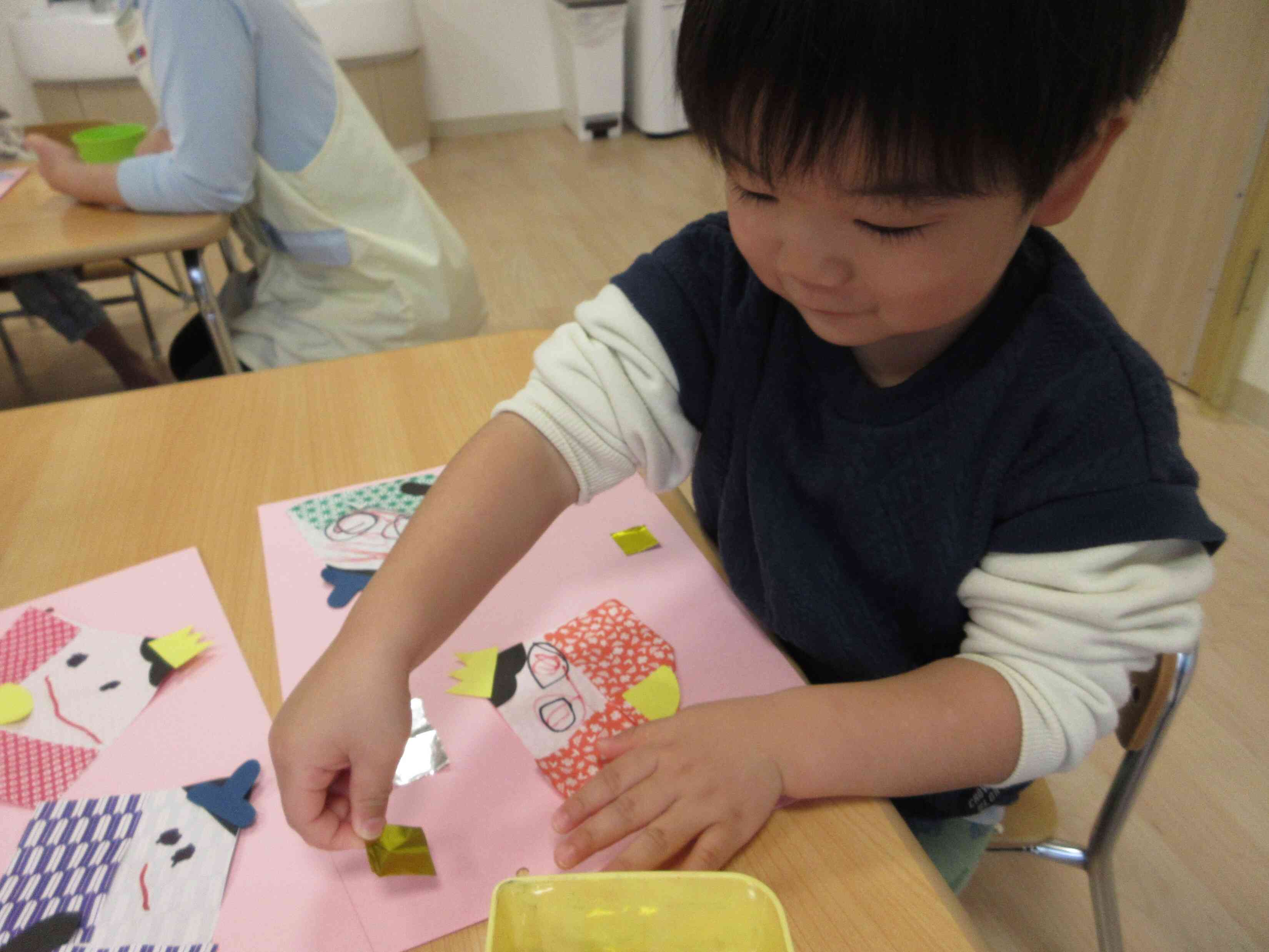 キラキラはここに貼ろう！