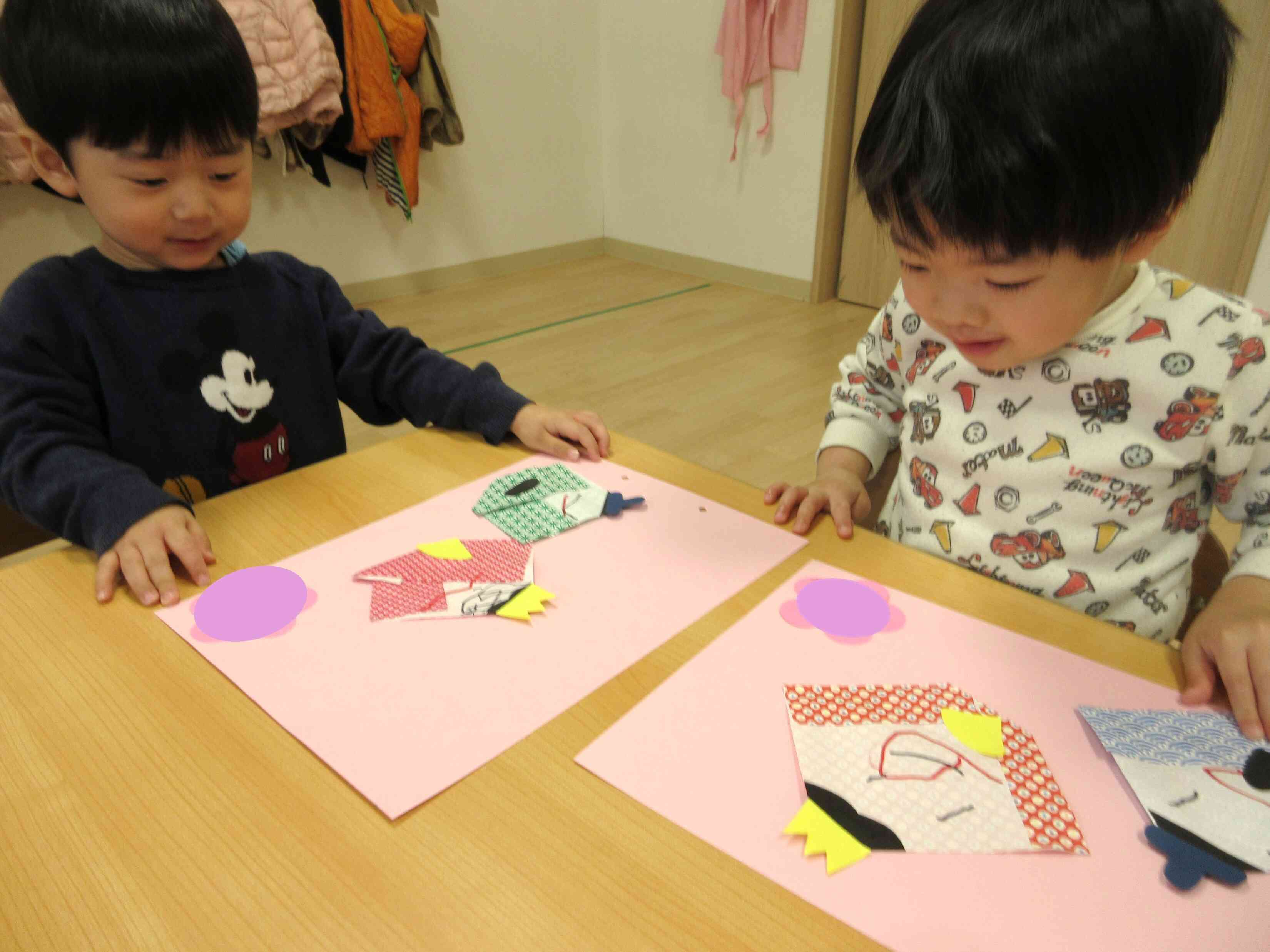 僕は、ここに貼ったよ！