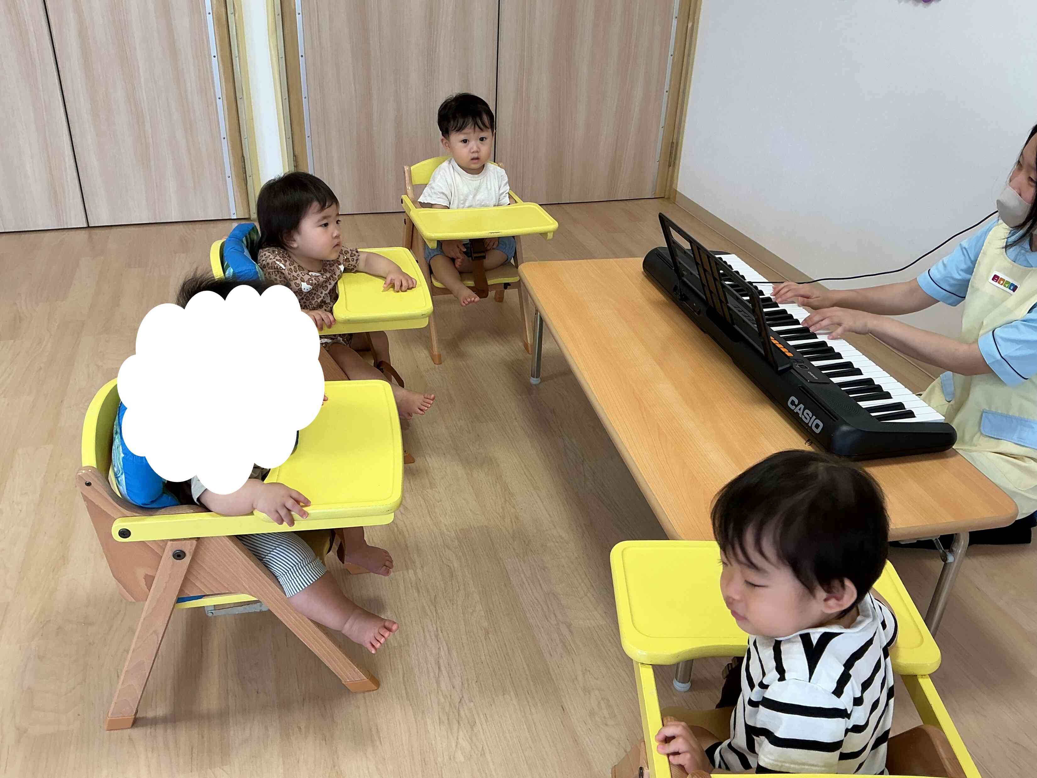 ~ひよこ組(0歳児)の様子~
