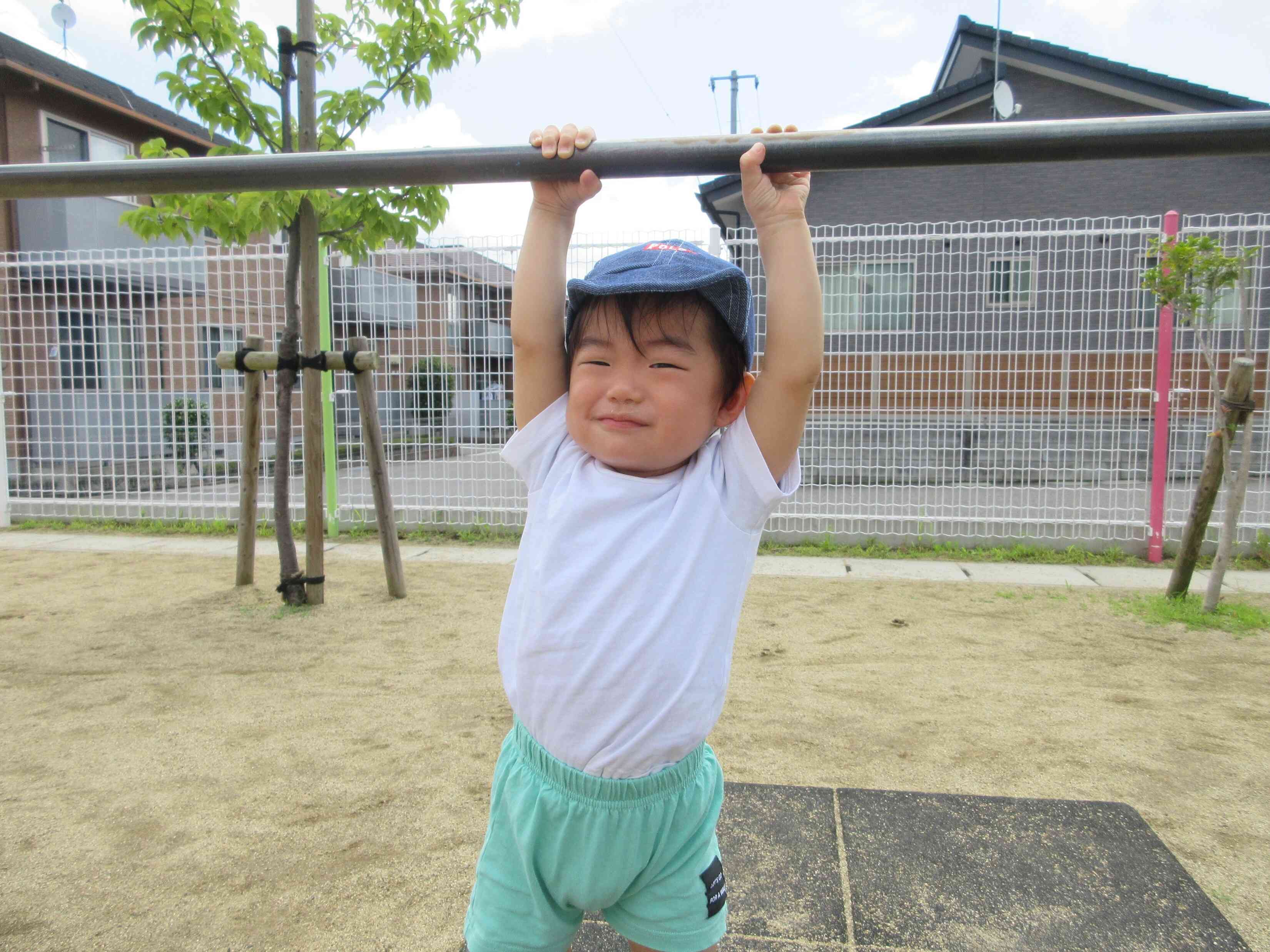 ひよこ組(０歳児)の様子♪