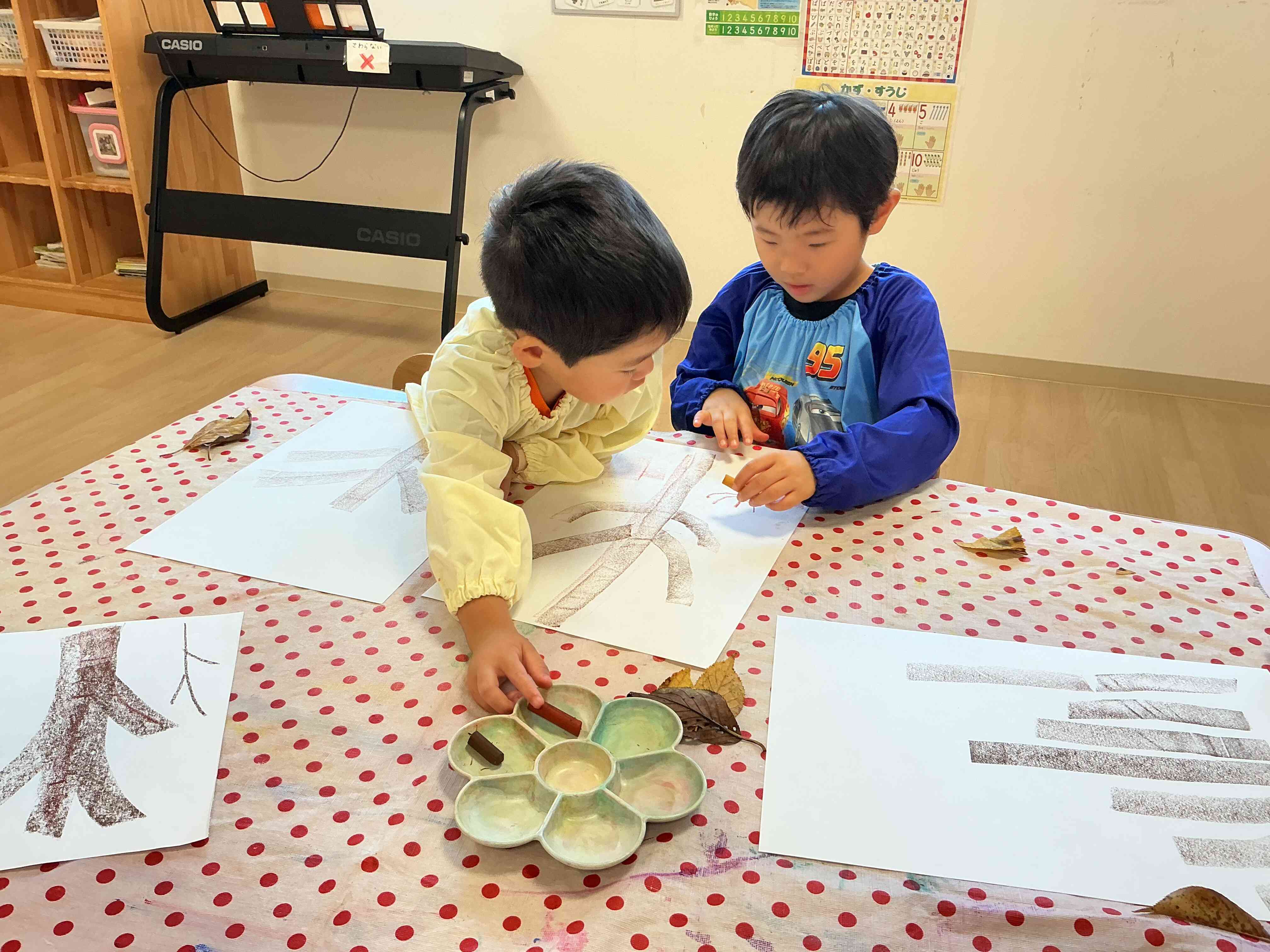 〜おもいっきりSTEAM『秋の葉っぱ』〜（４歳児）