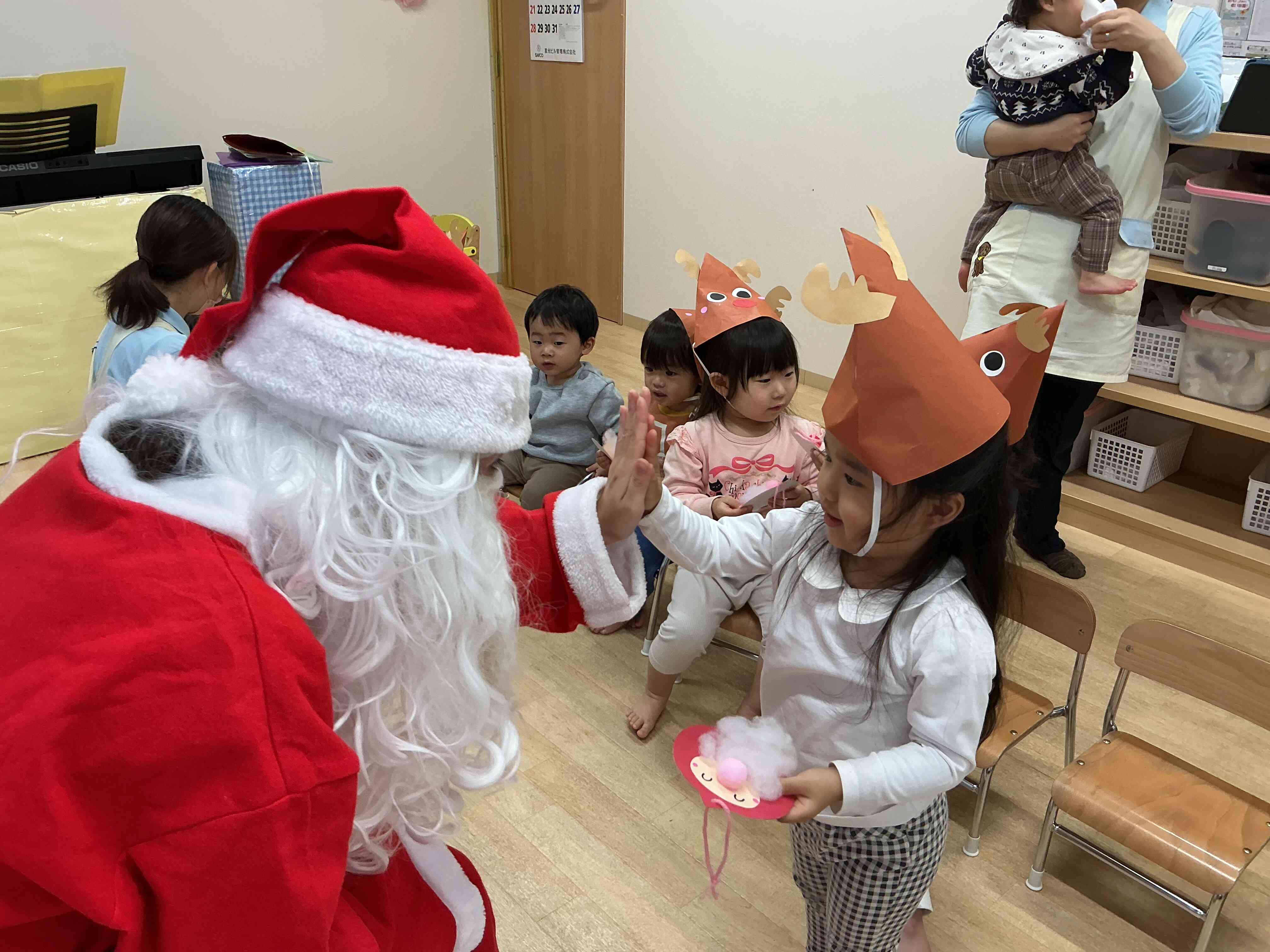 サンタさんのオーナメントをもらったよ♪