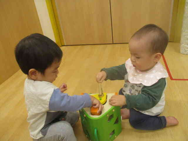 ぼくたちは、のんびり形はめパズルです