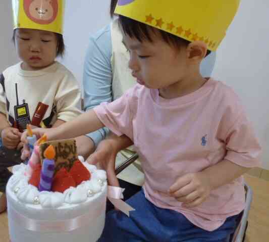 お誕生日ケーキの登場!!