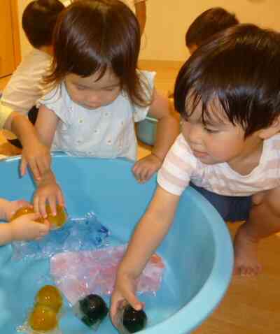 みんなで氷遊び☆