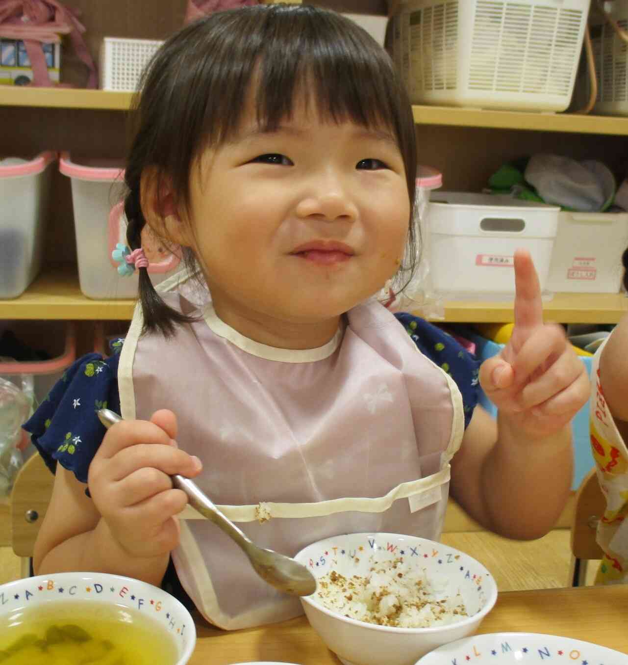 給食おいしいな♪