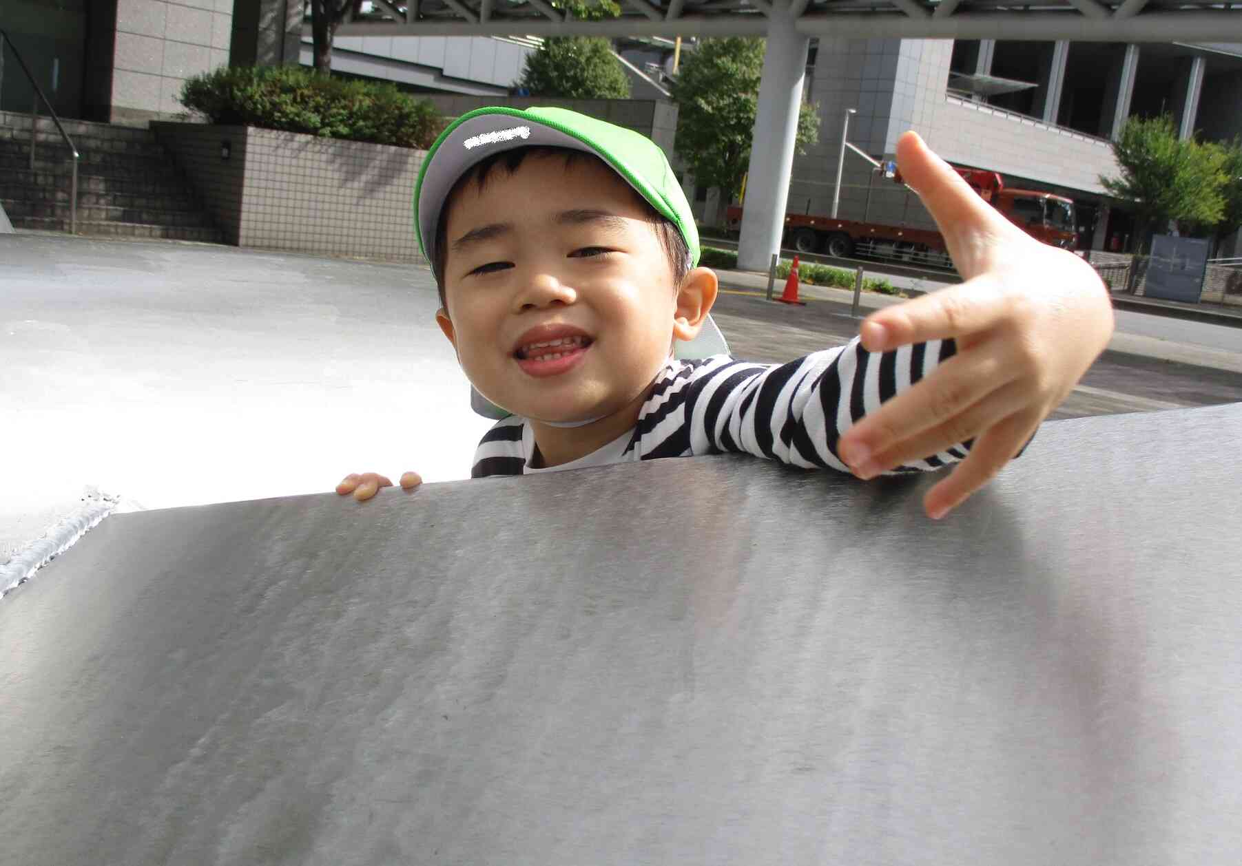 オブジェから、ばあっ!!