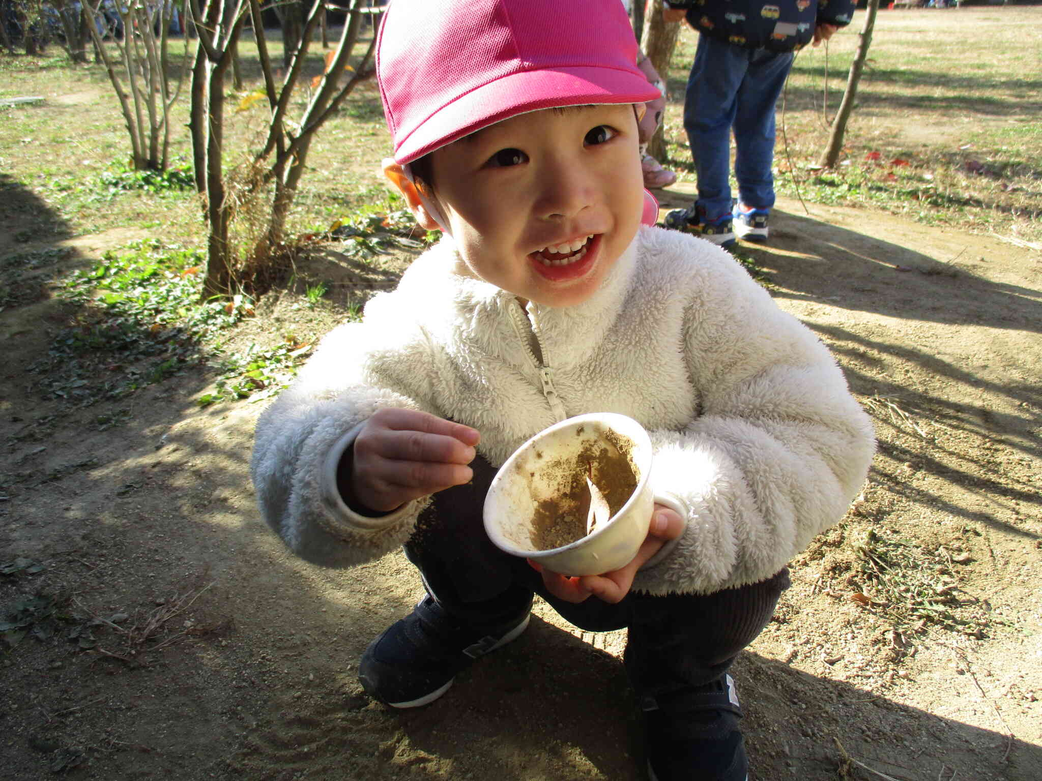 お皿を見つけたよ♪