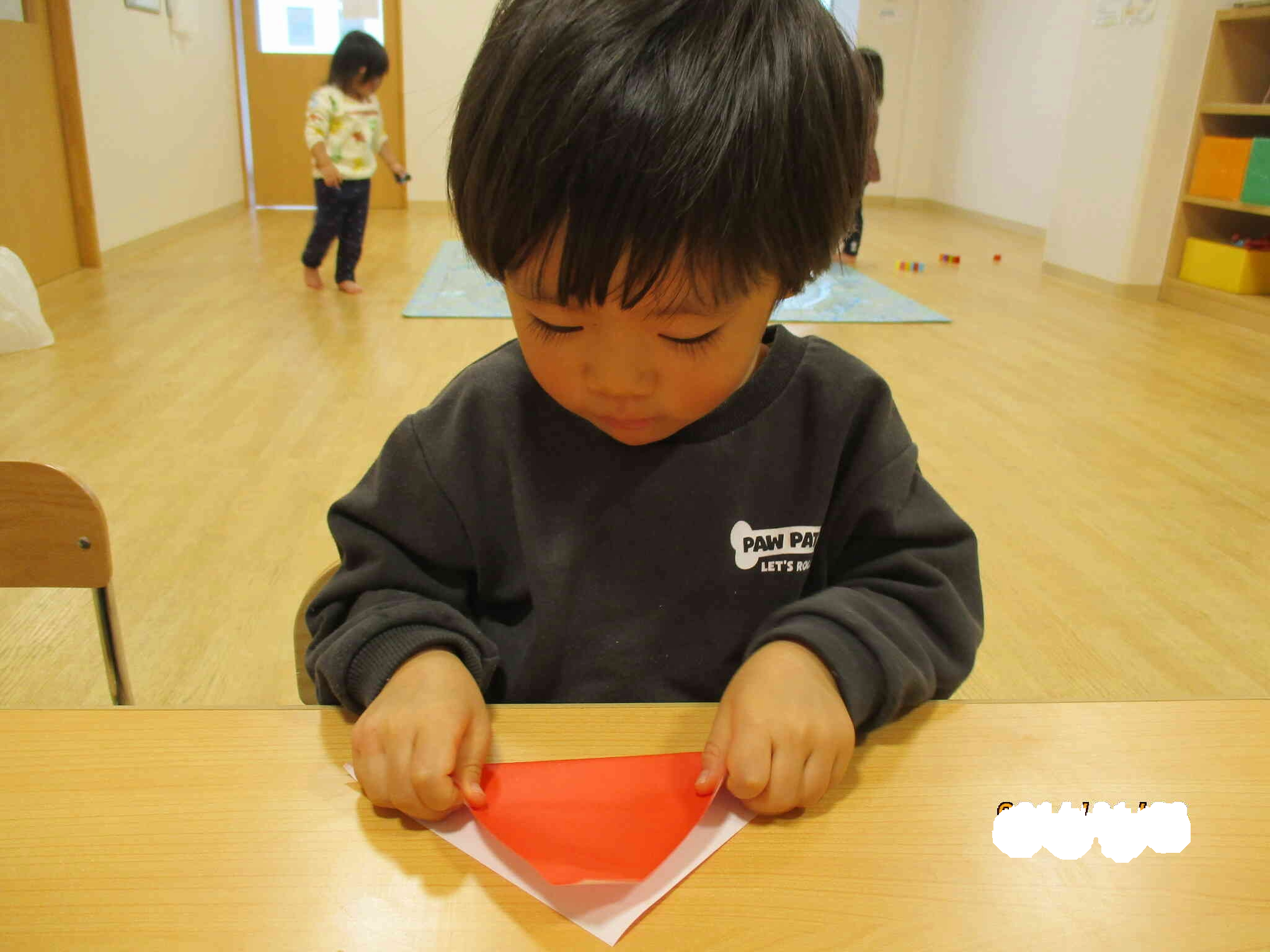 初めての折り紙♪